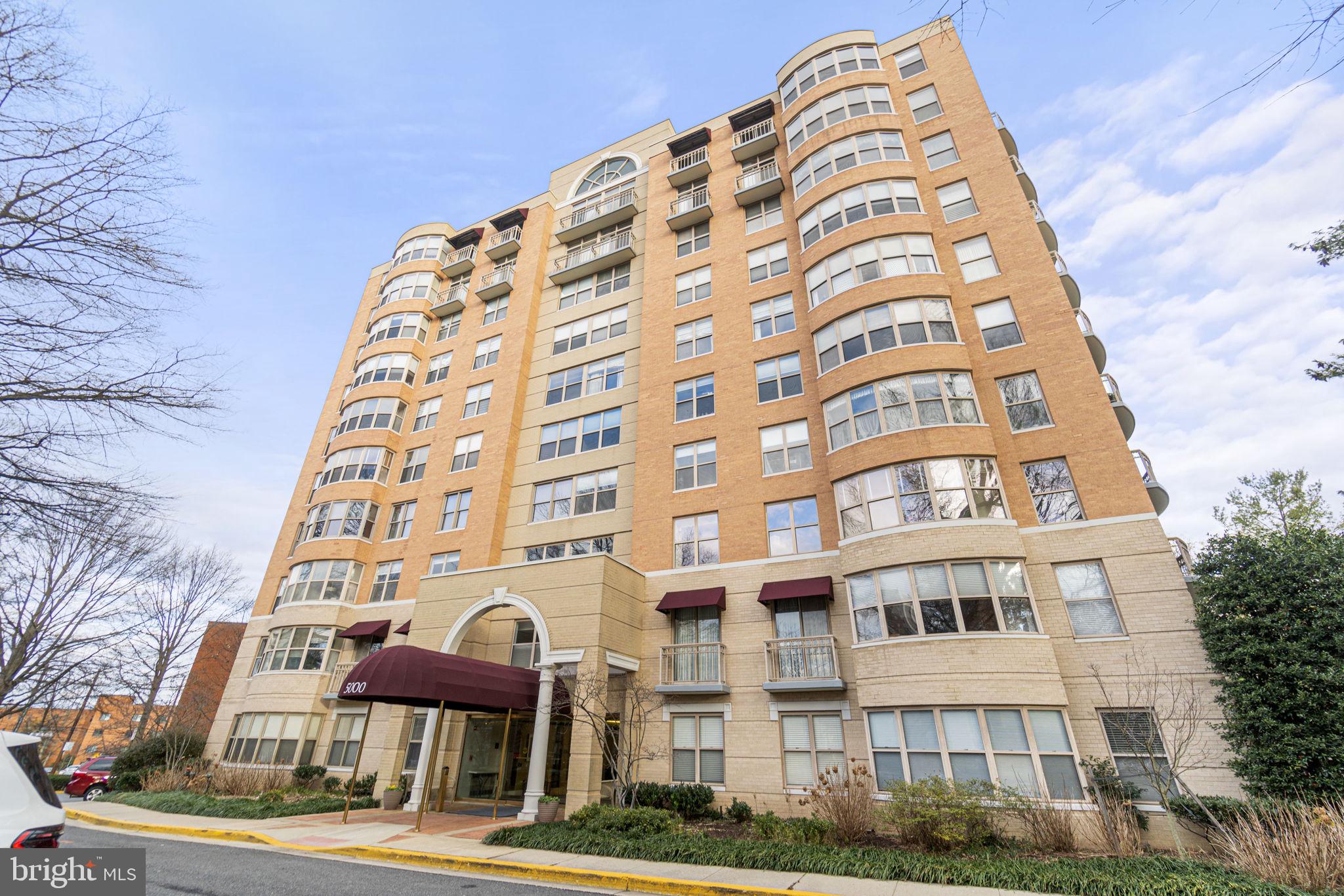 MADISON PARK CONDOMINIUMS - Residential