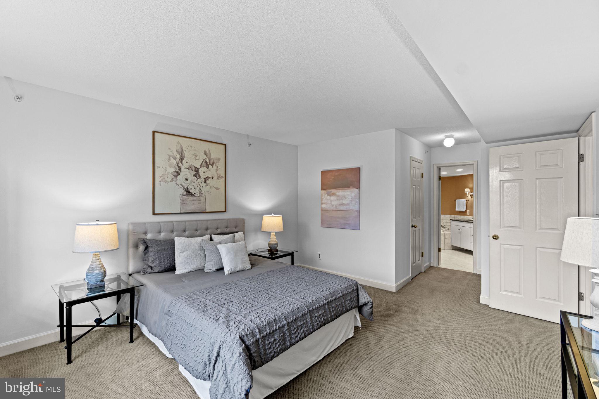 MADISON PARK CONDOMINIUMS - Residential