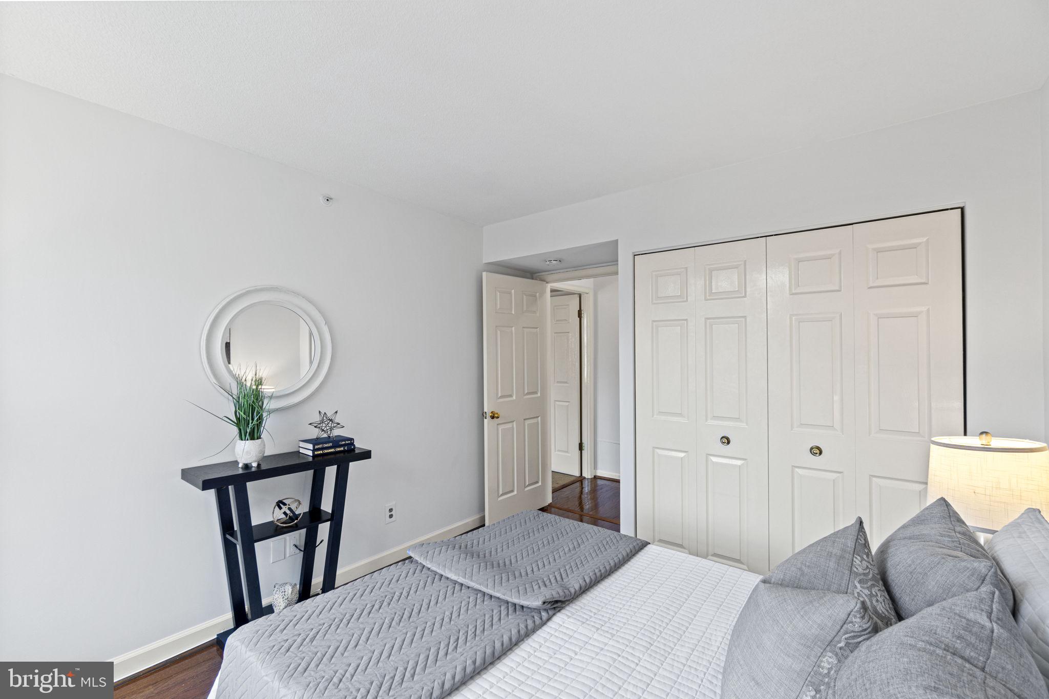 MADISON PARK CONDOMINIUMS - Residential