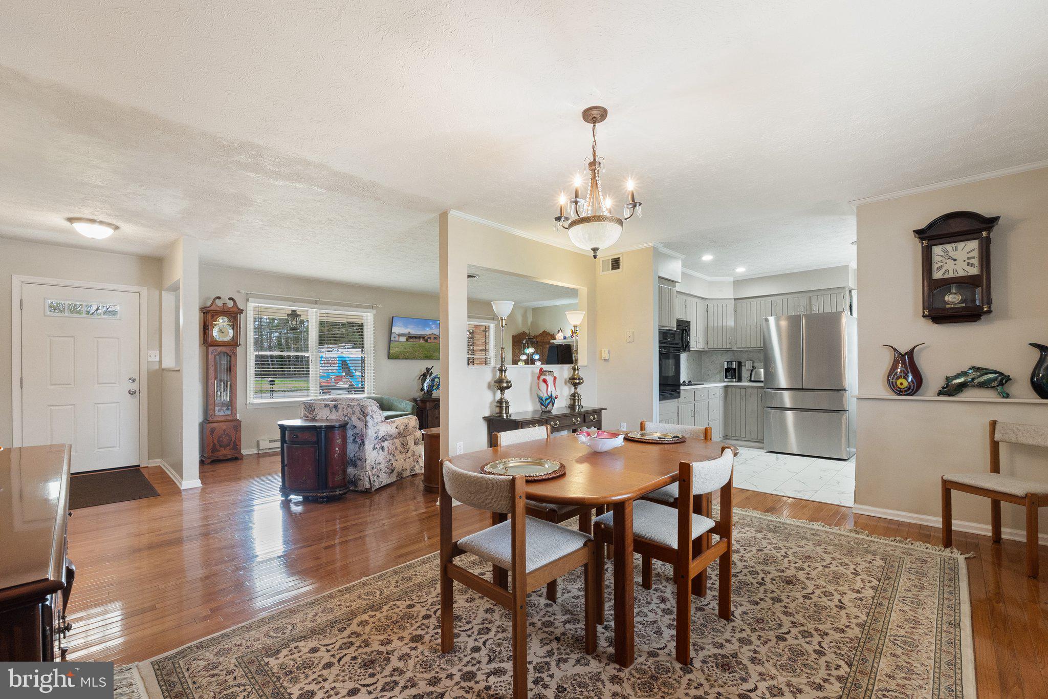 LYNN HEIGHTS - Residential