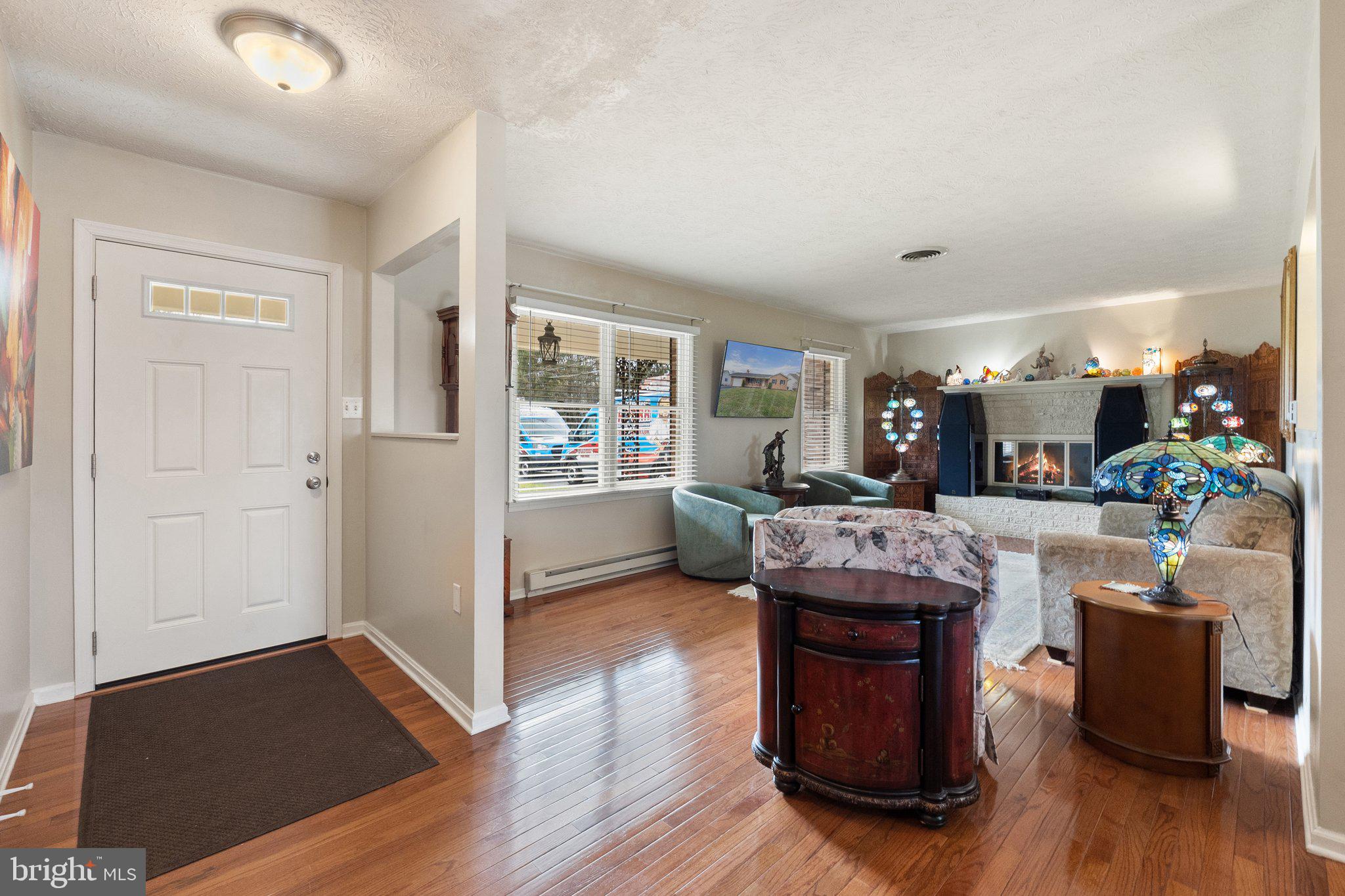 LYNN HEIGHTS - Residential