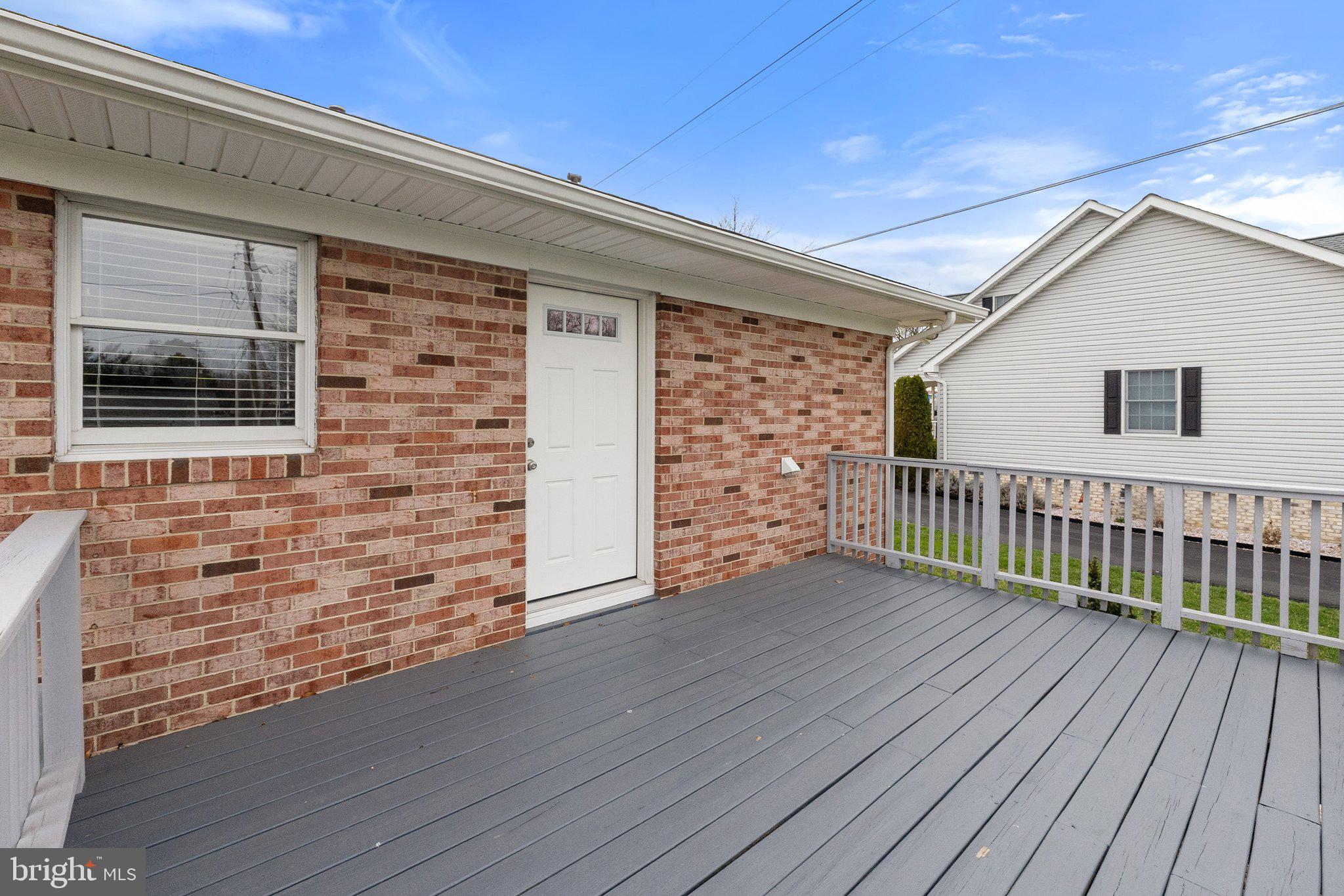 LYNN HEIGHTS - Residential