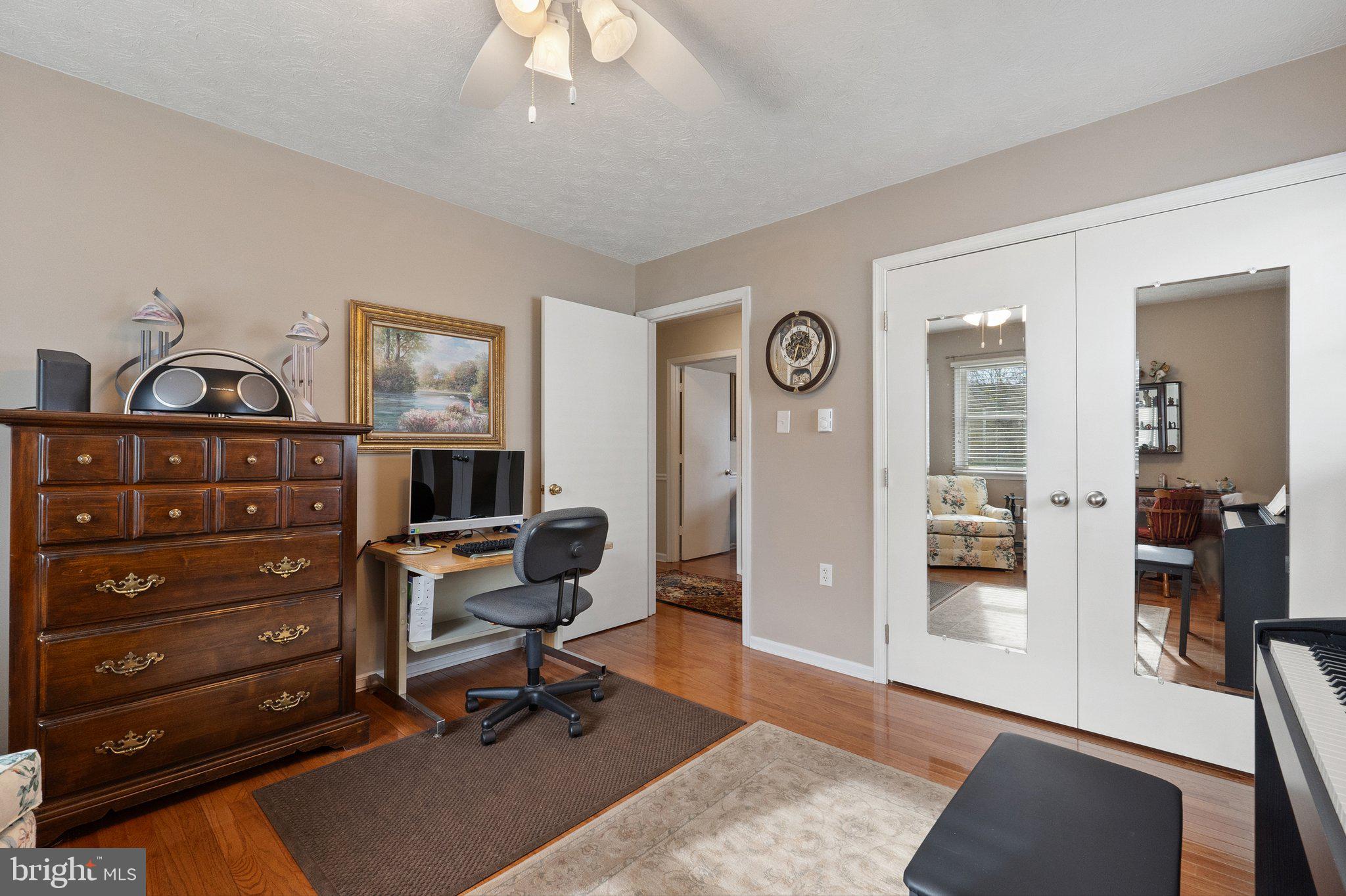 LYNN HEIGHTS - Residential