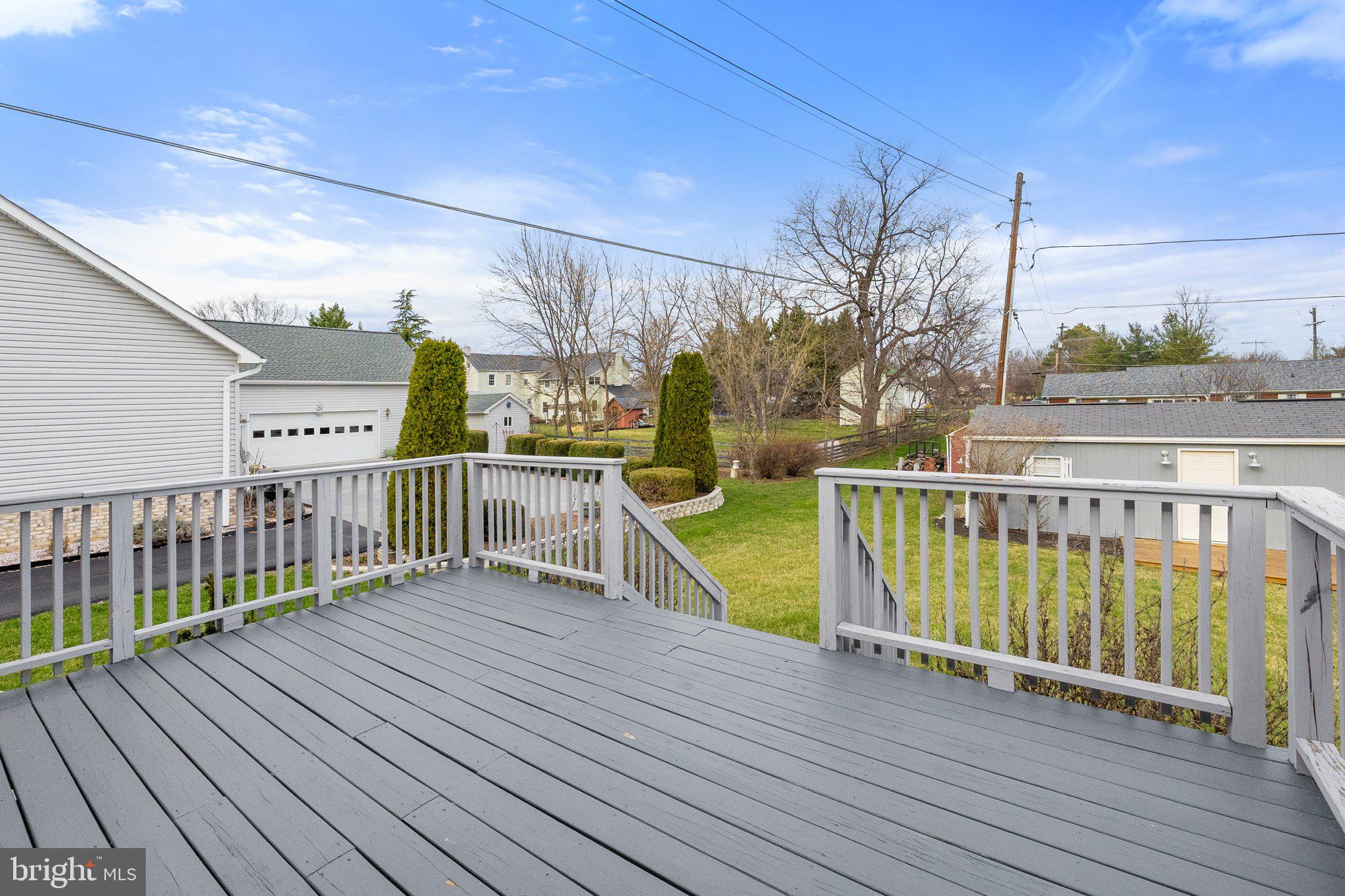 LYNN HEIGHTS - Residential