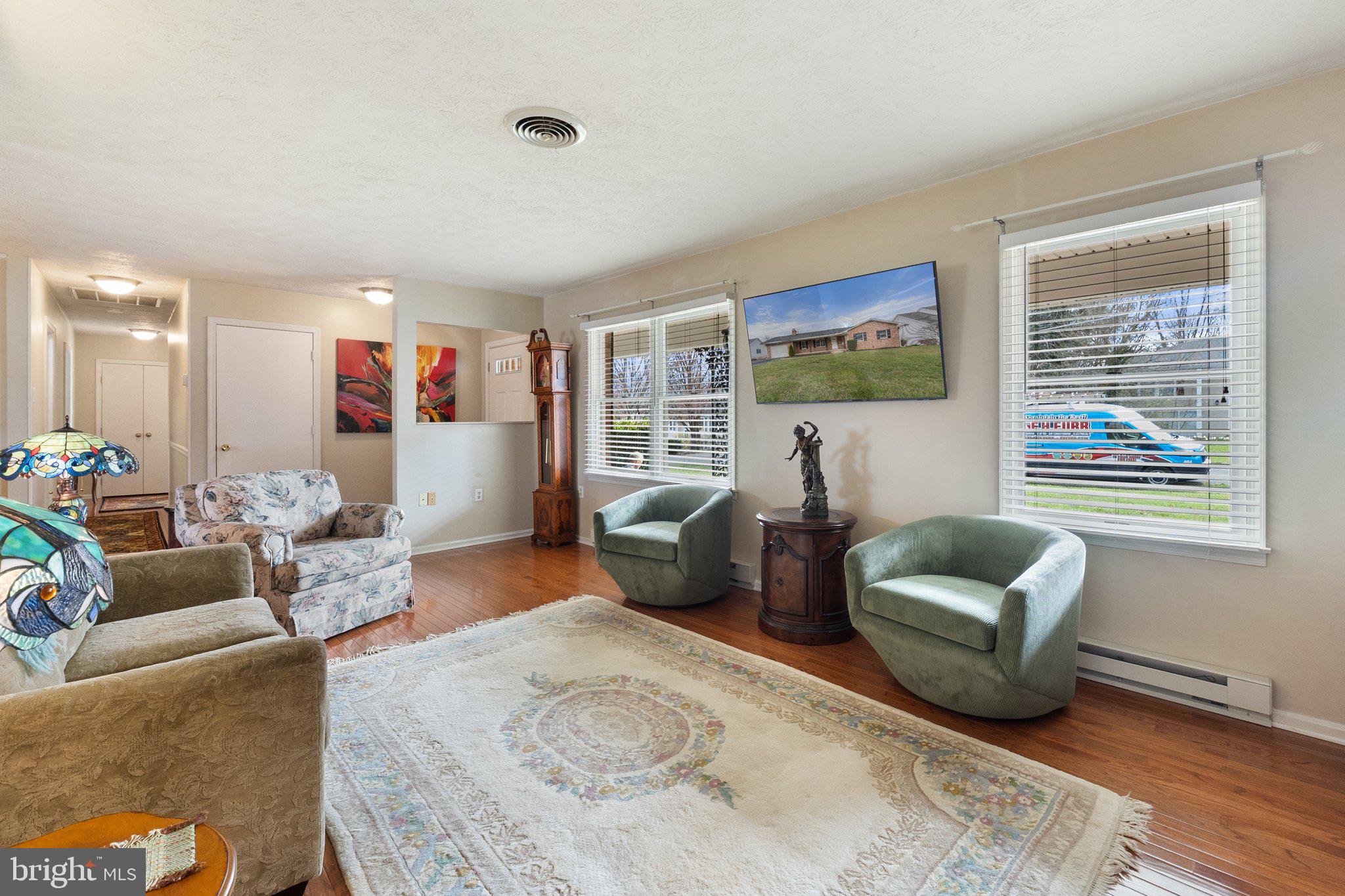 LYNN HEIGHTS - Residential