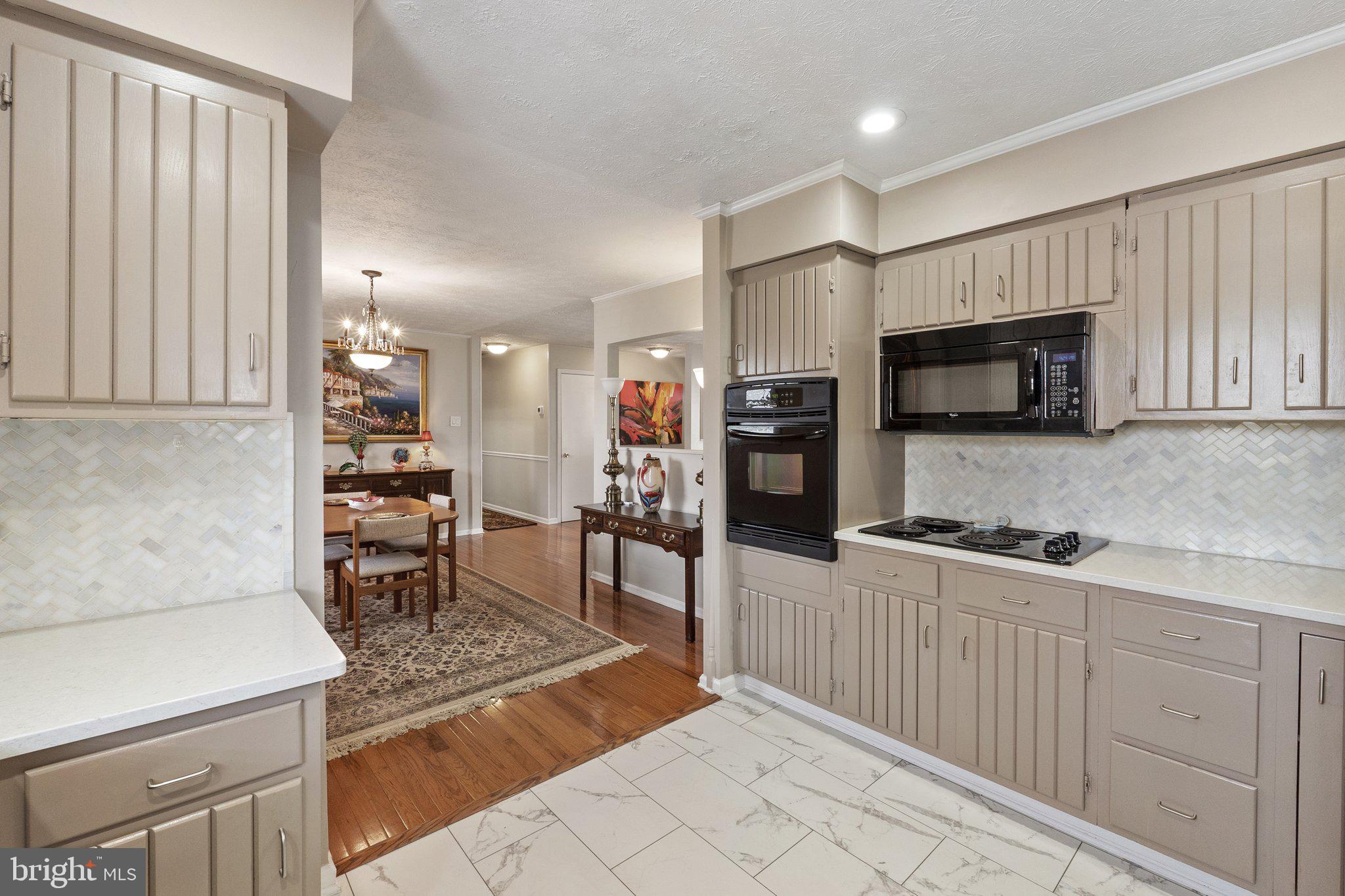 LYNN HEIGHTS - Residential