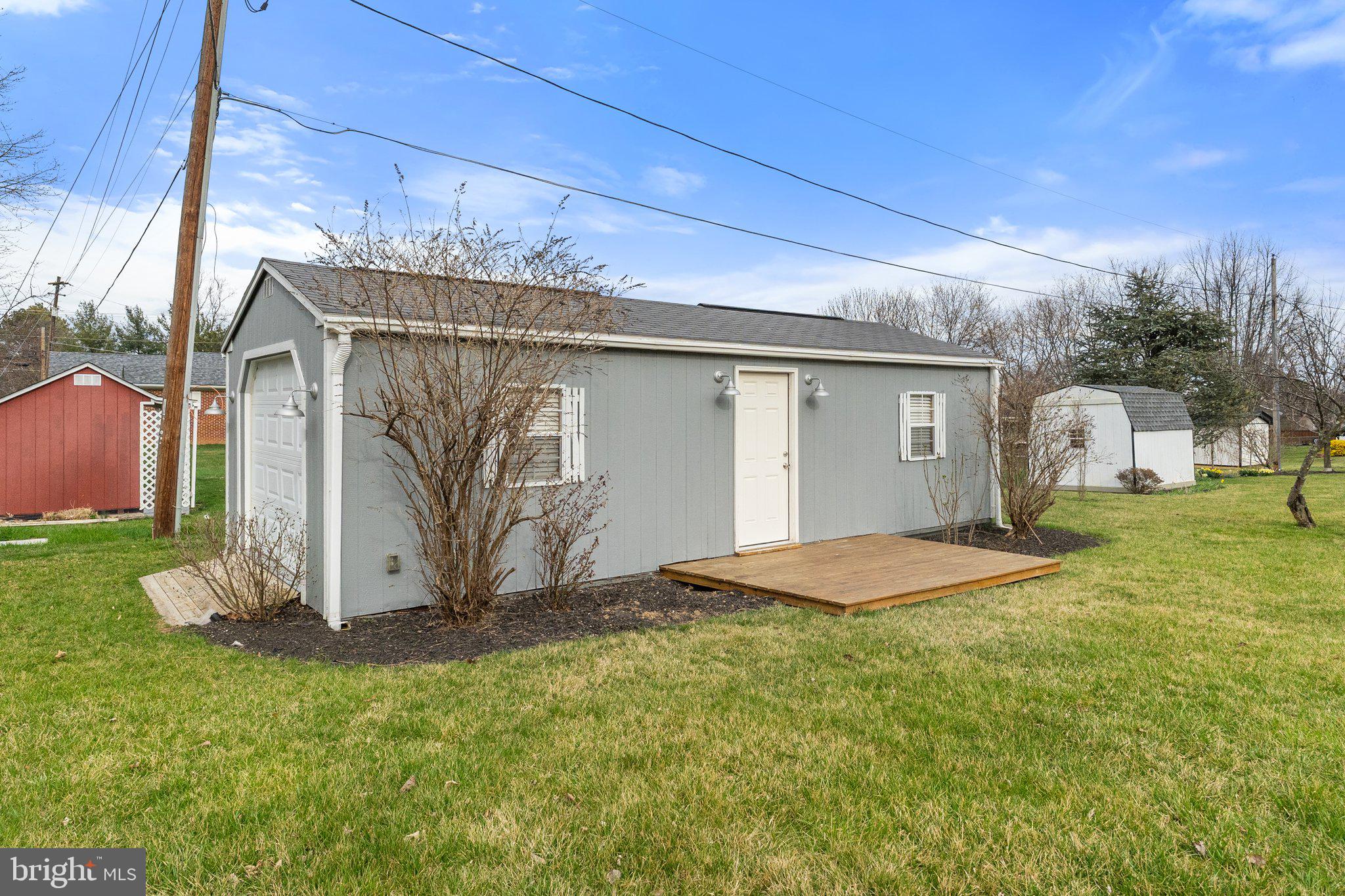 LYNN HEIGHTS - Residential