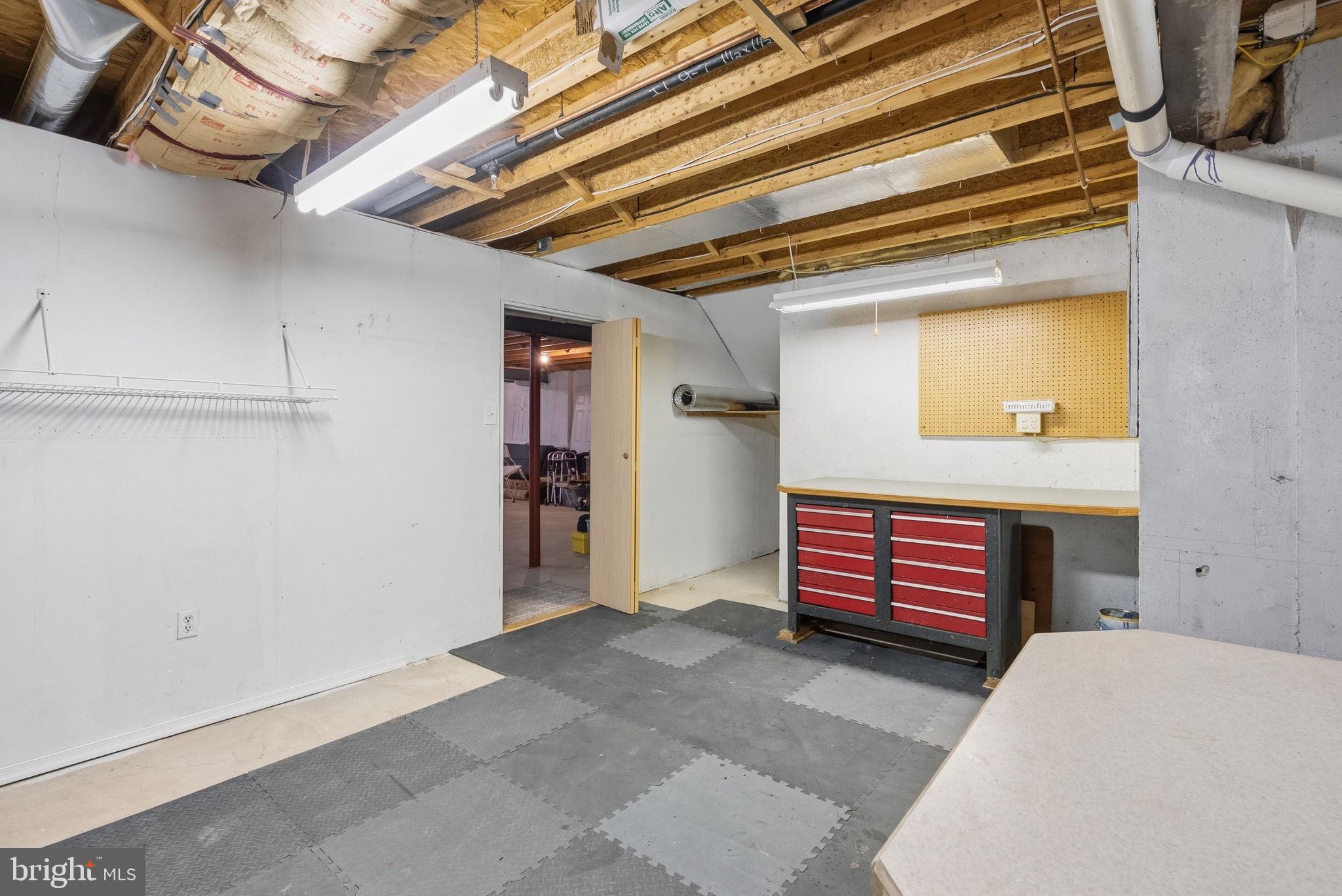 WILLIAM PENN VILLA - Residential