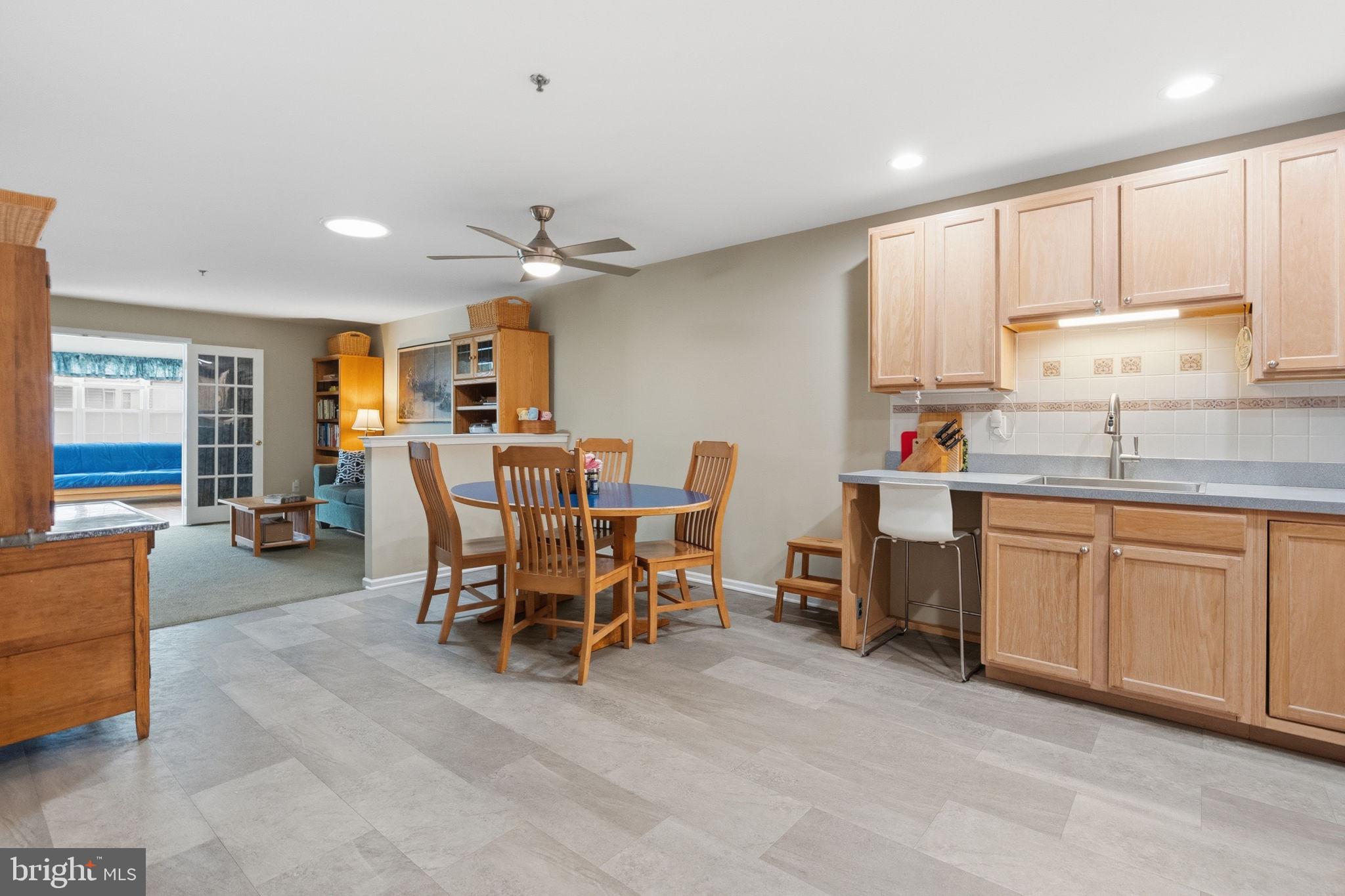 WILLIAM PENN VILLA - Residential