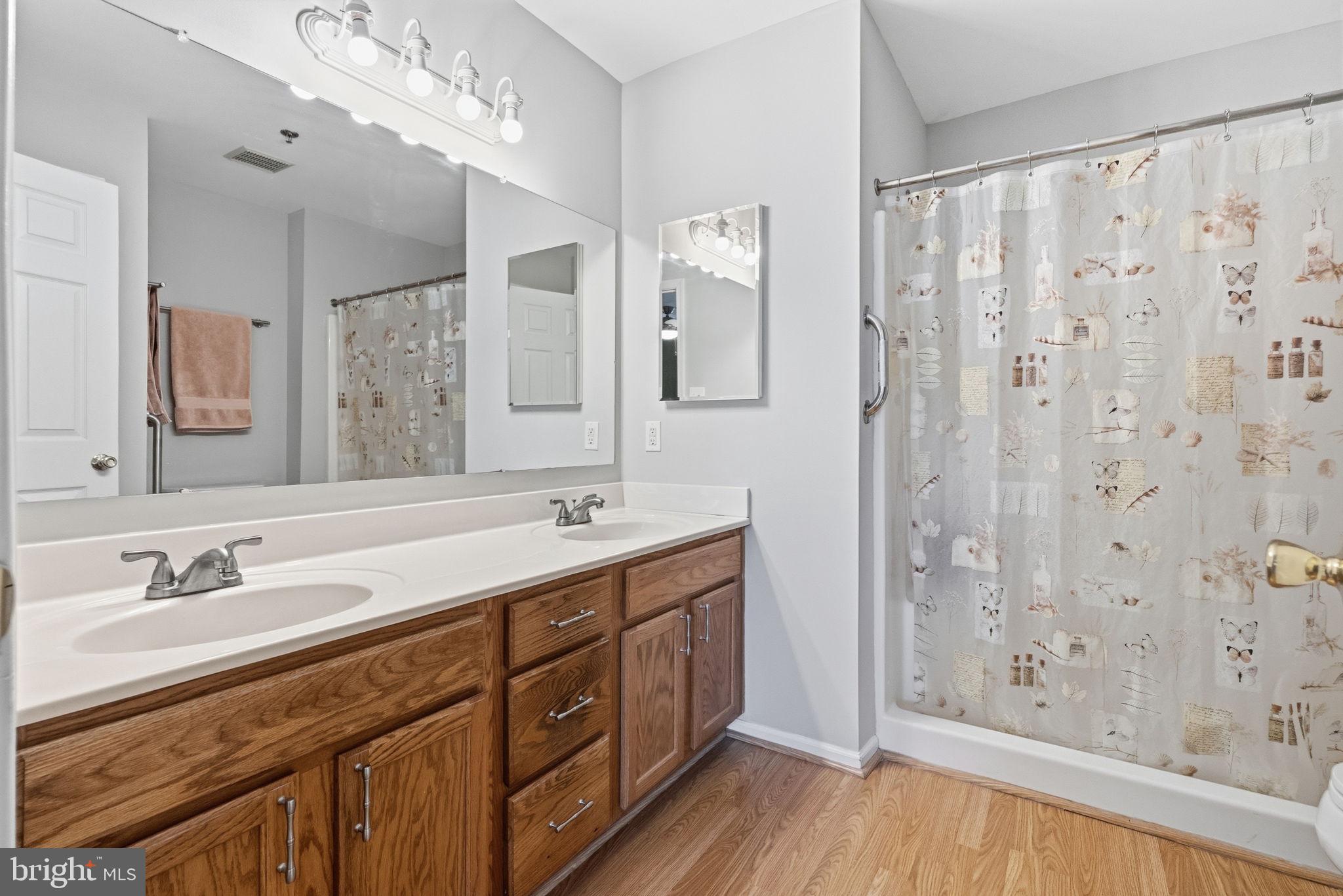 WILLIAM PENN VILLA - Residential