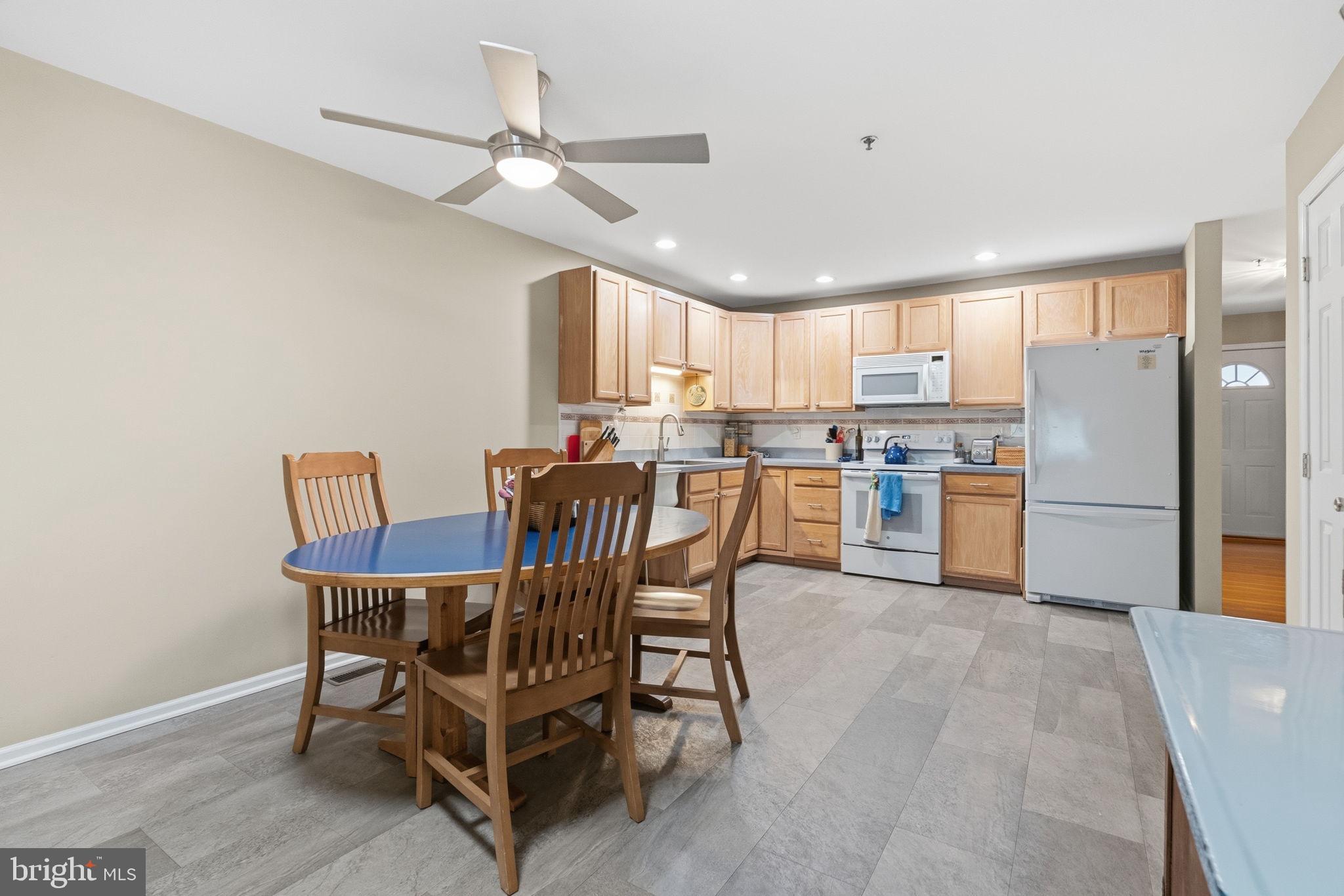 WILLIAM PENN VILLA - Residential