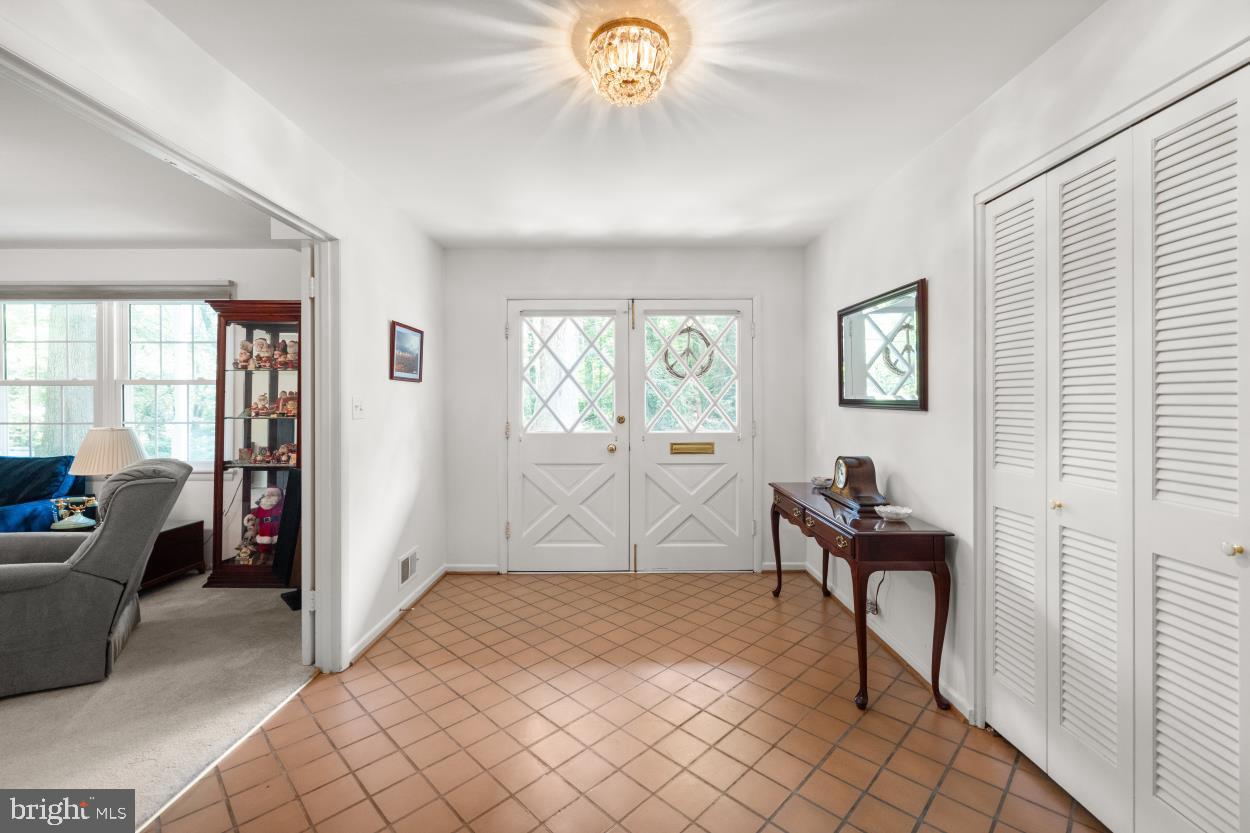 9016 HAMILTON DRIVE