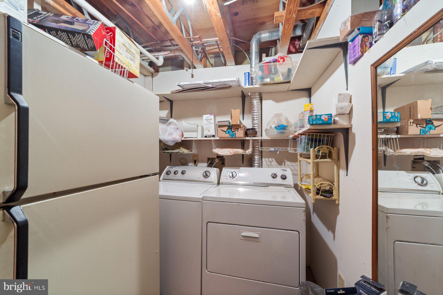 SOUTH KINGS STATION - Residential Lease