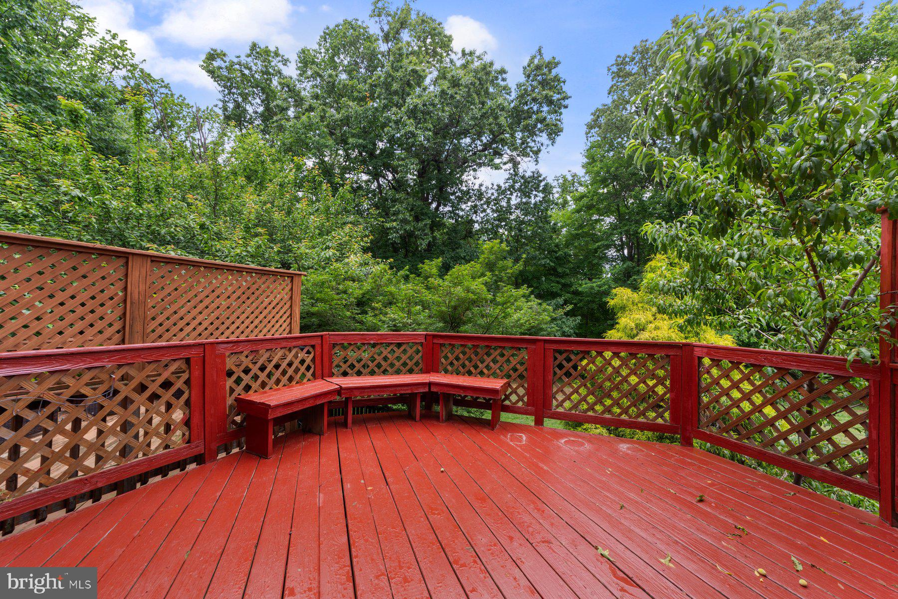 SOUTH KINGS STATION - Residential Lease