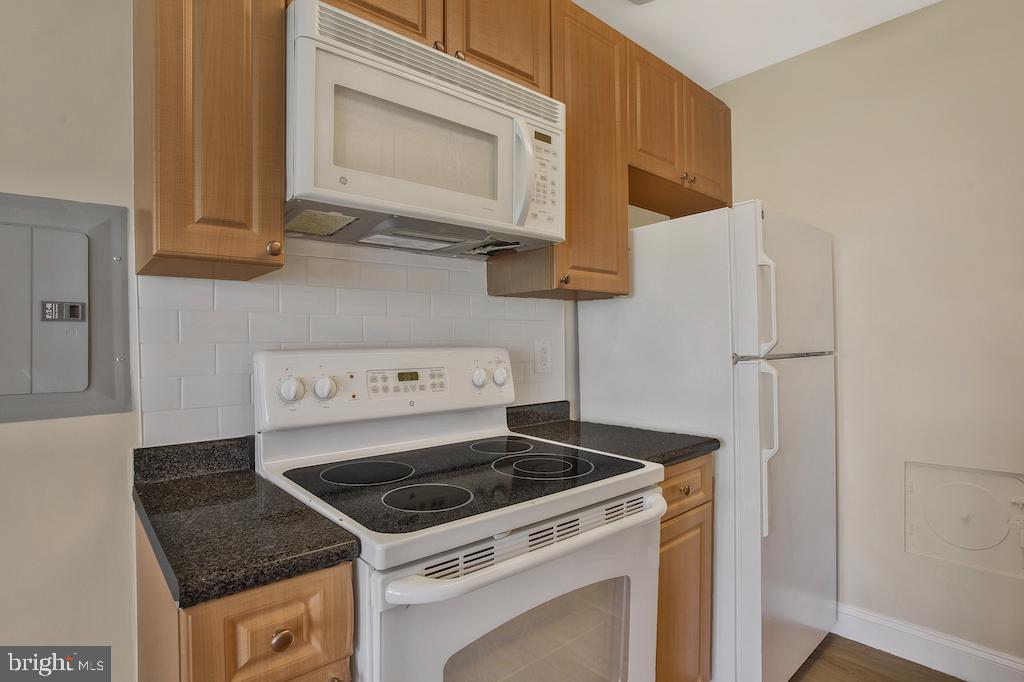 THE FAIRMONT 5601 CONDO - Residential