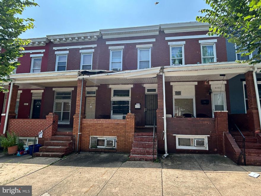 This colonial townhouse in the desirable Elwood Park neighborhood presents an exceptional investment opportunity. Built in 1915, this property boasts a classic brick façade that exudes timeless elegance, while the combination of brick and vinyl siding enhances its curb appeal and durability. Inside, the 1,260 square feet of living space features rich laminated flooring that flows seamlessly throughout, creating a warm atmosphere. The upper level includes a full bathroom with tub shower, two spacious bedrooms and an extra room that can be converted to a third bedroom. The partial basement offers a blank canvas for investors to create additional living space, whether as a recreational area or extra storage, significantly increasing the property's value. With both interior and exterior access, this space can be transformed to suit various needs. The Elwood Park location is poised for growth, ensuring strong rental demand and potential appreciation. This townhouse is not just a home; it's a strategic investment in a thriving community.
