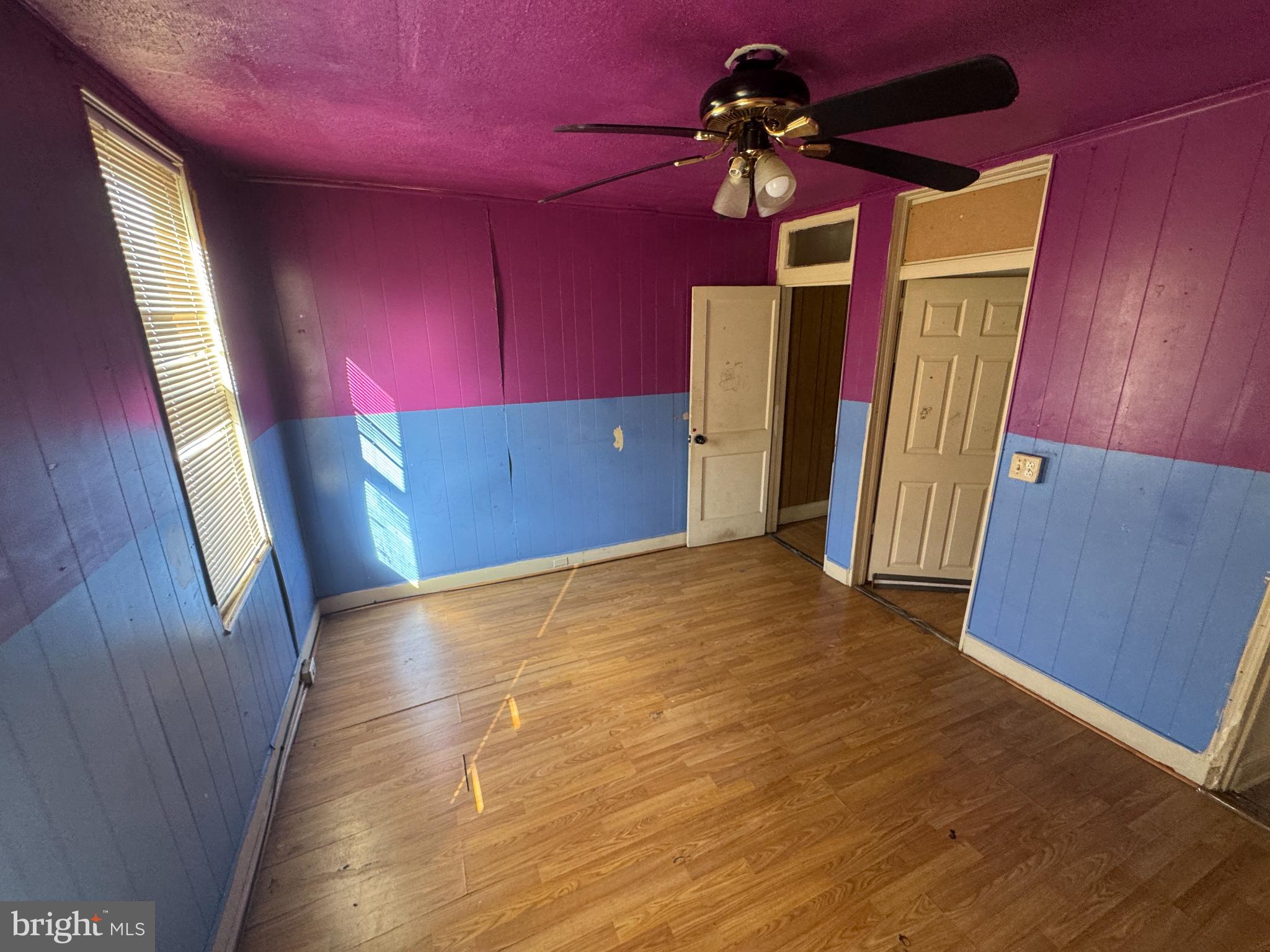 ELWOOD PARK - Residential