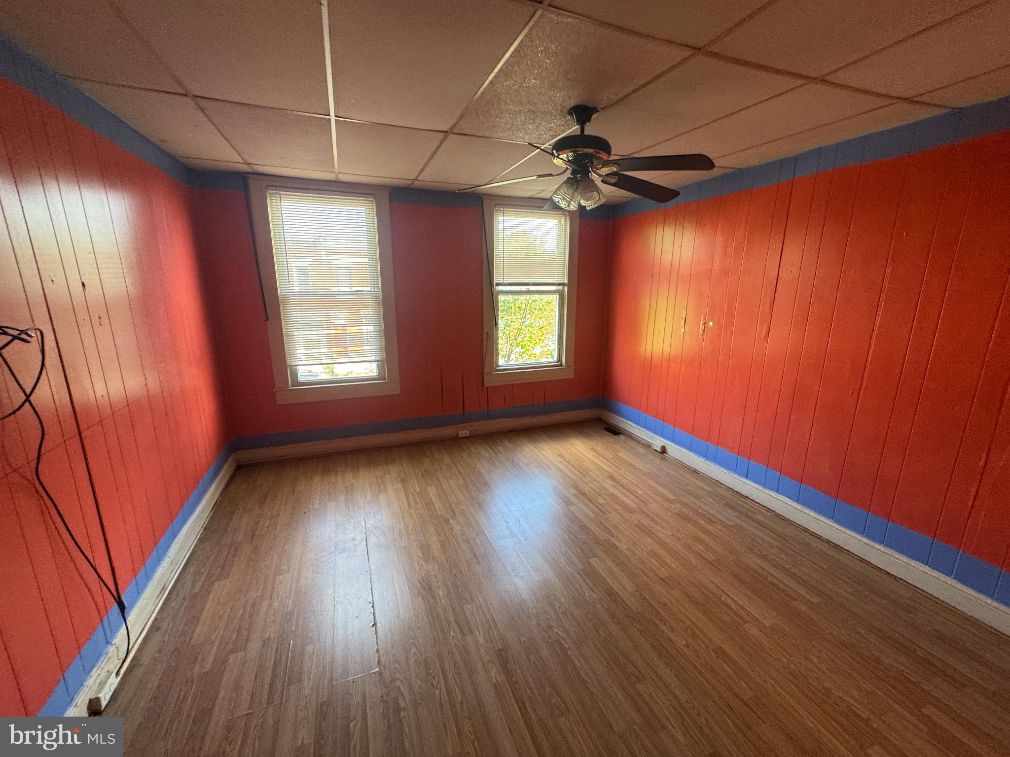 ELWOOD PARK - Residential