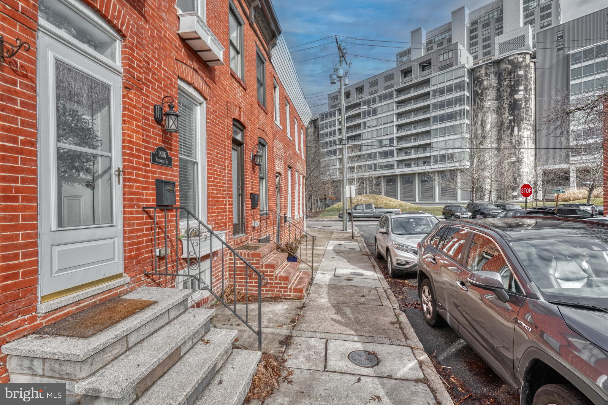 LOCUST POINT - Residential