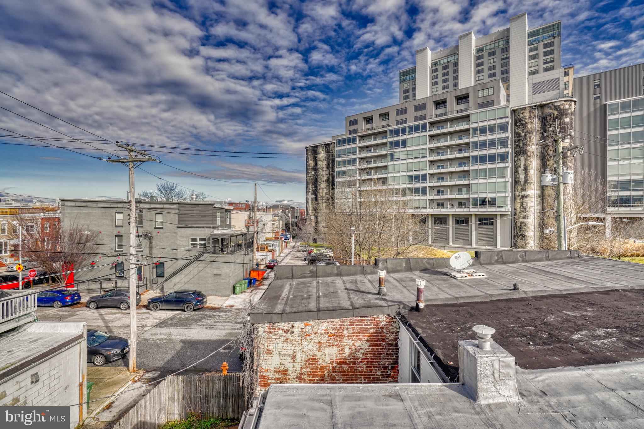 LOCUST POINT - Residential