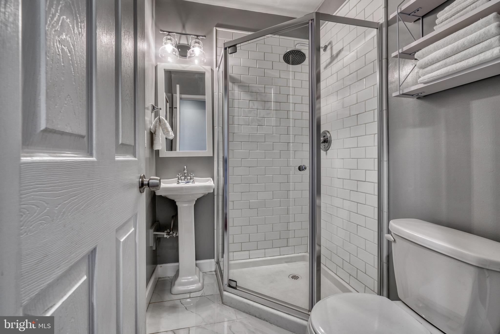 LOCUST POINT - Residential