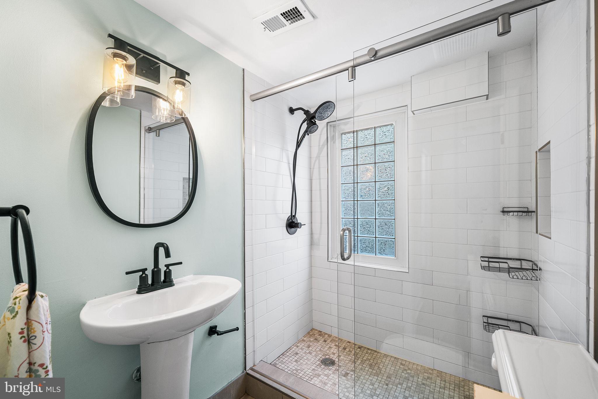 OLD TOWN ALEXANDRIA - Residential