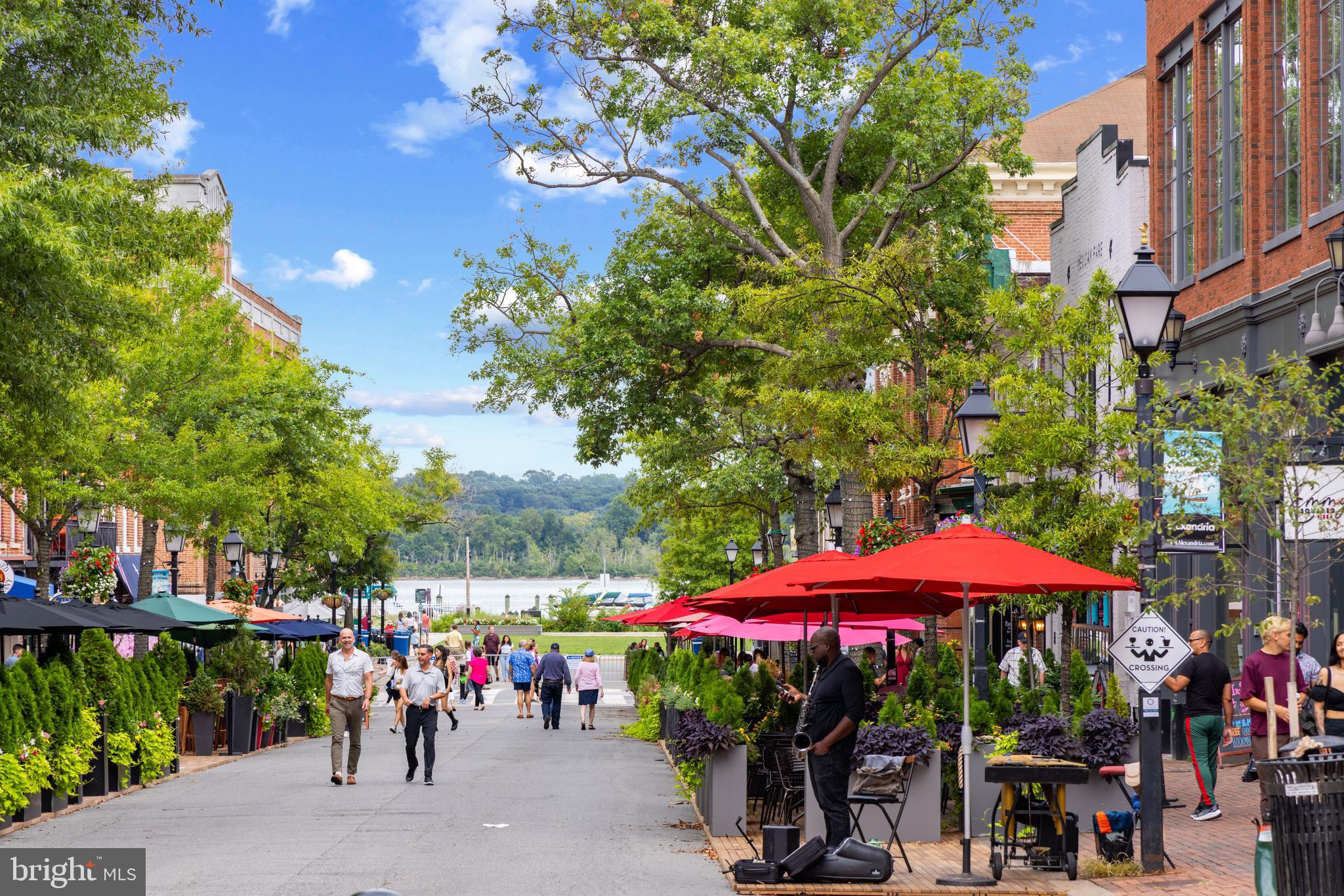 OLD TOWN ALEXANDRIA - Residential