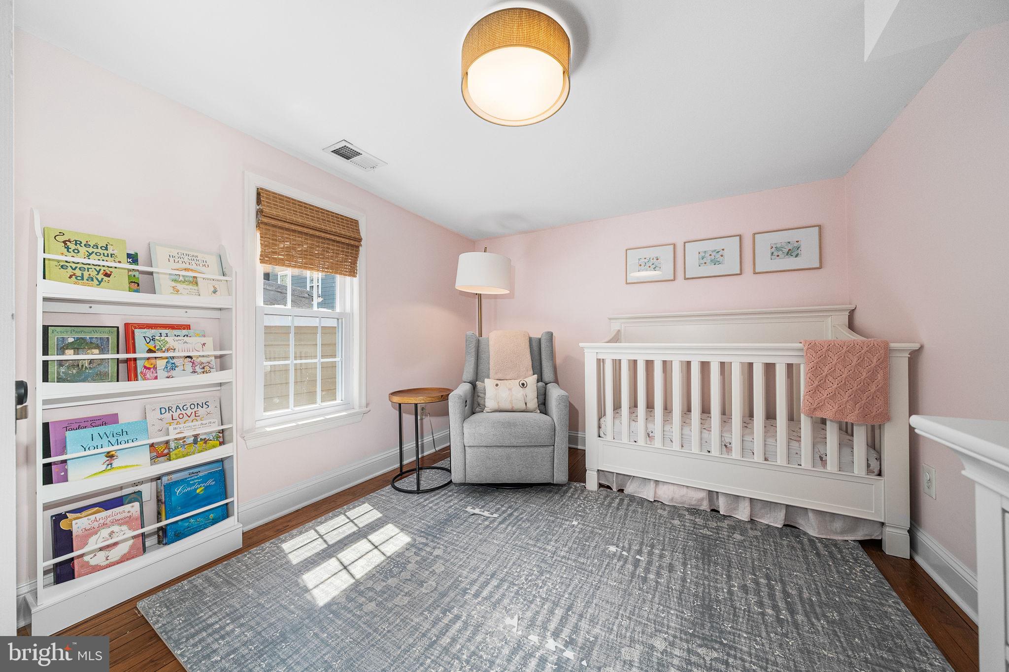 OLD TOWN ALEXANDRIA - Residential