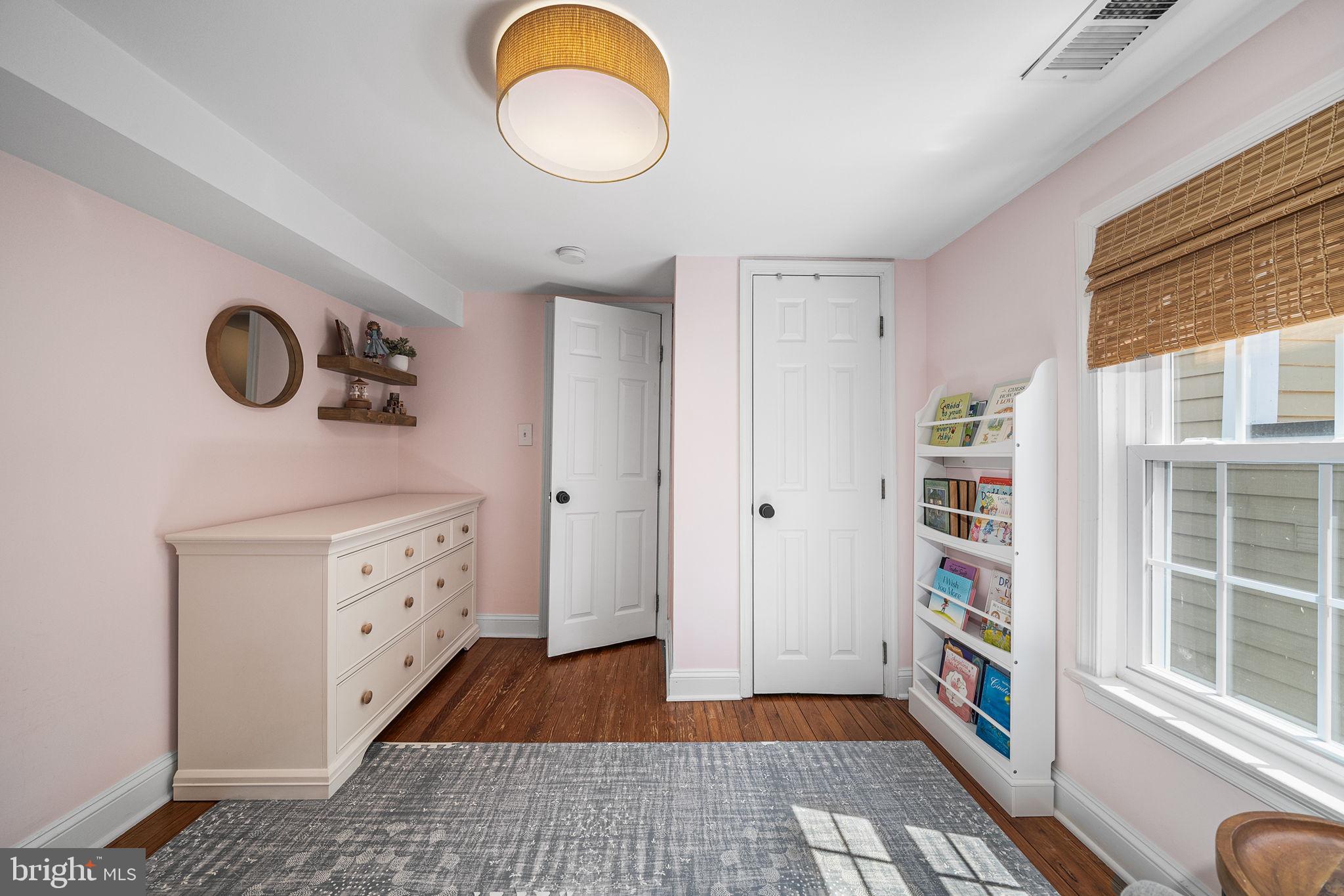 OLD TOWN ALEXANDRIA - Residential