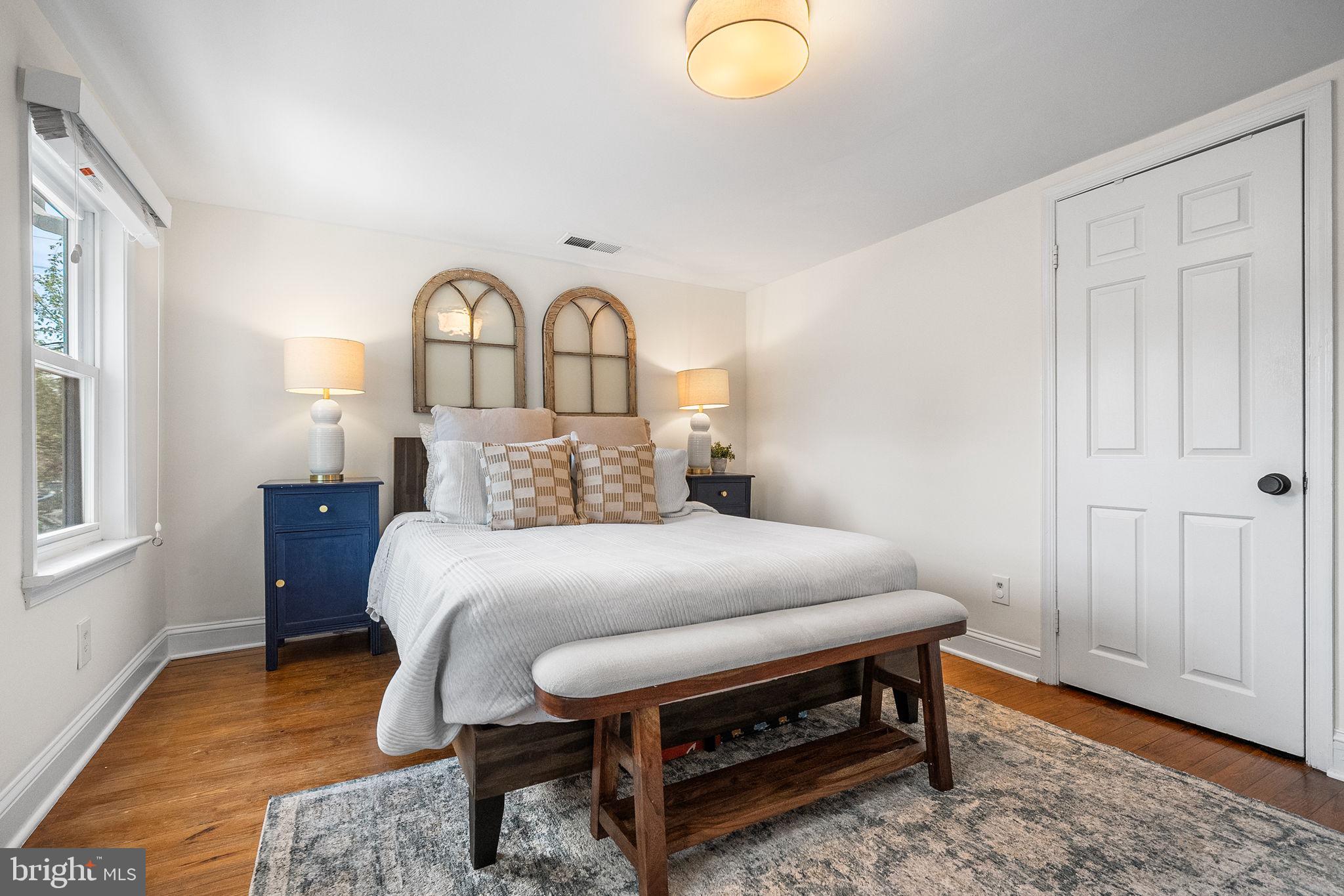 OLD TOWN ALEXANDRIA - Residential