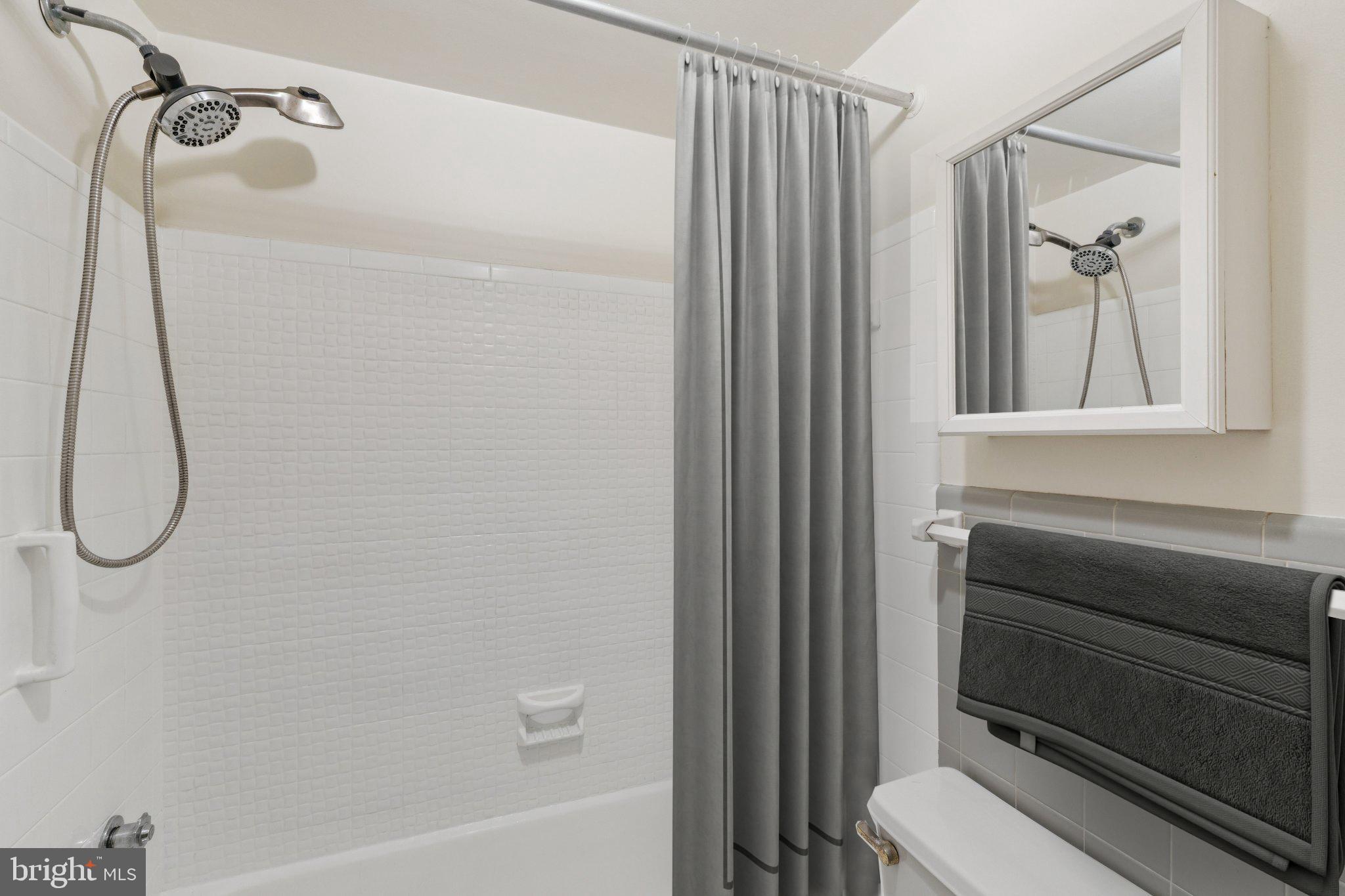 GROSVENOR PARK - Residential Lease