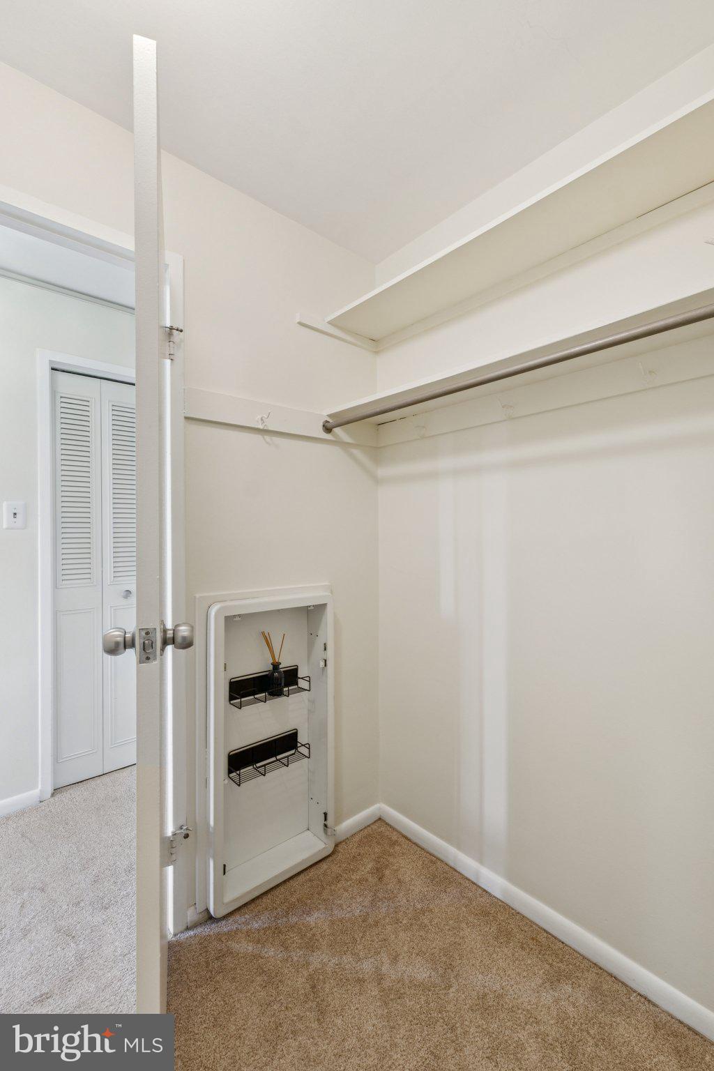 GROSVENOR PARK - Residential Lease