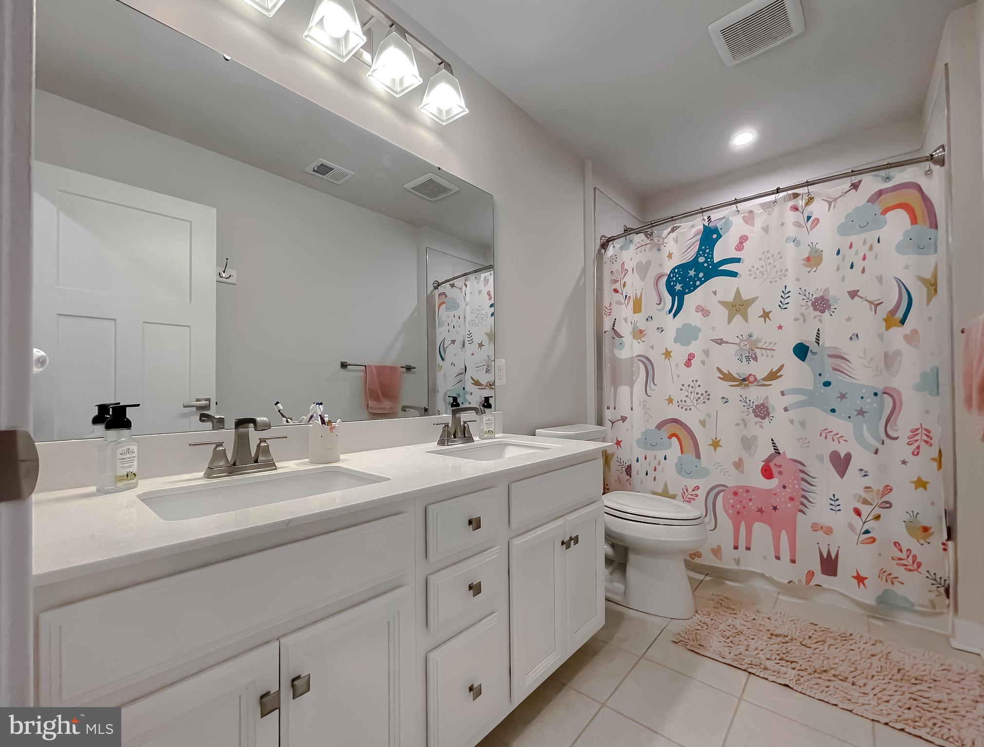 HERITAGE WOODS - Residential