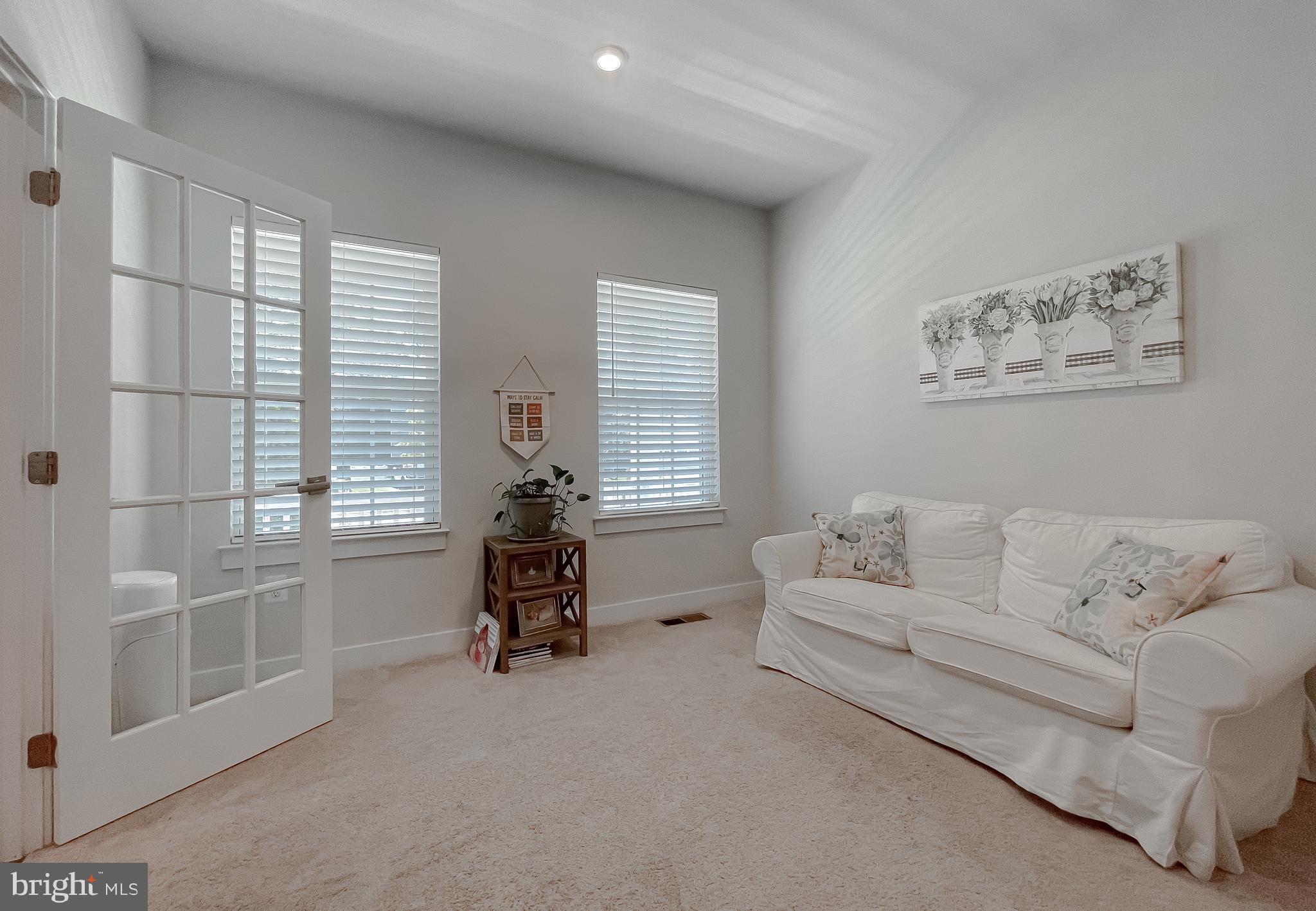 HERITAGE WOODS - Residential