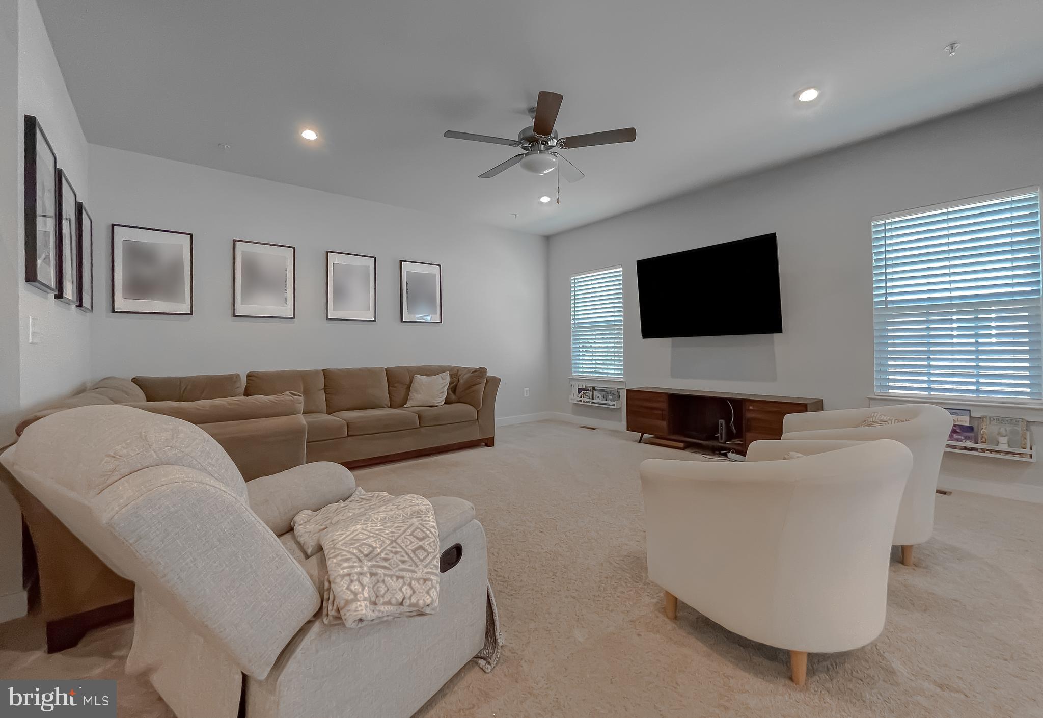 HERITAGE WOODS - Residential