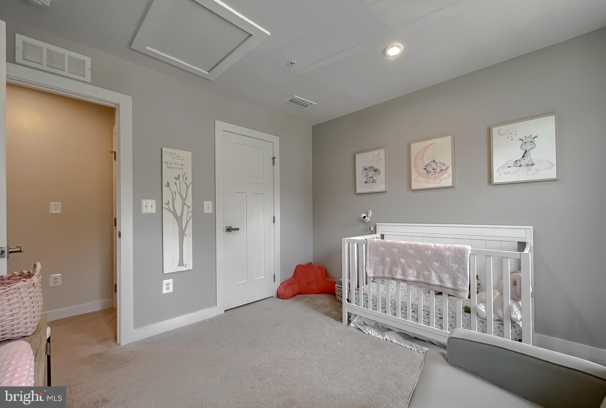 HERITAGE WOODS - Residential