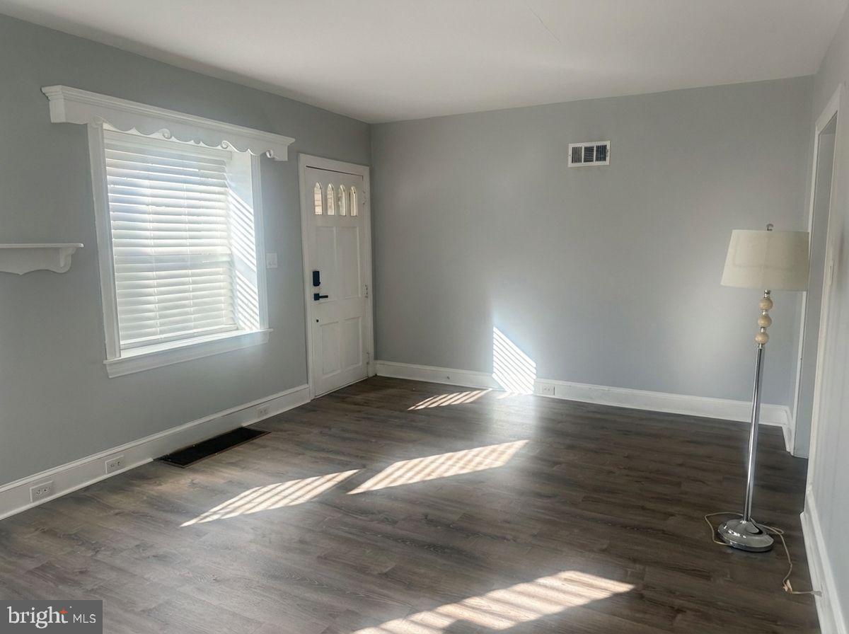 1109 W JAMES STREET 1