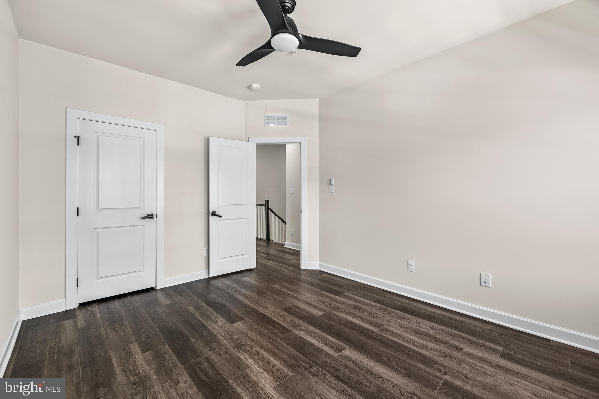 GREENLEIGH AT CROSSROADS - Residential Lease