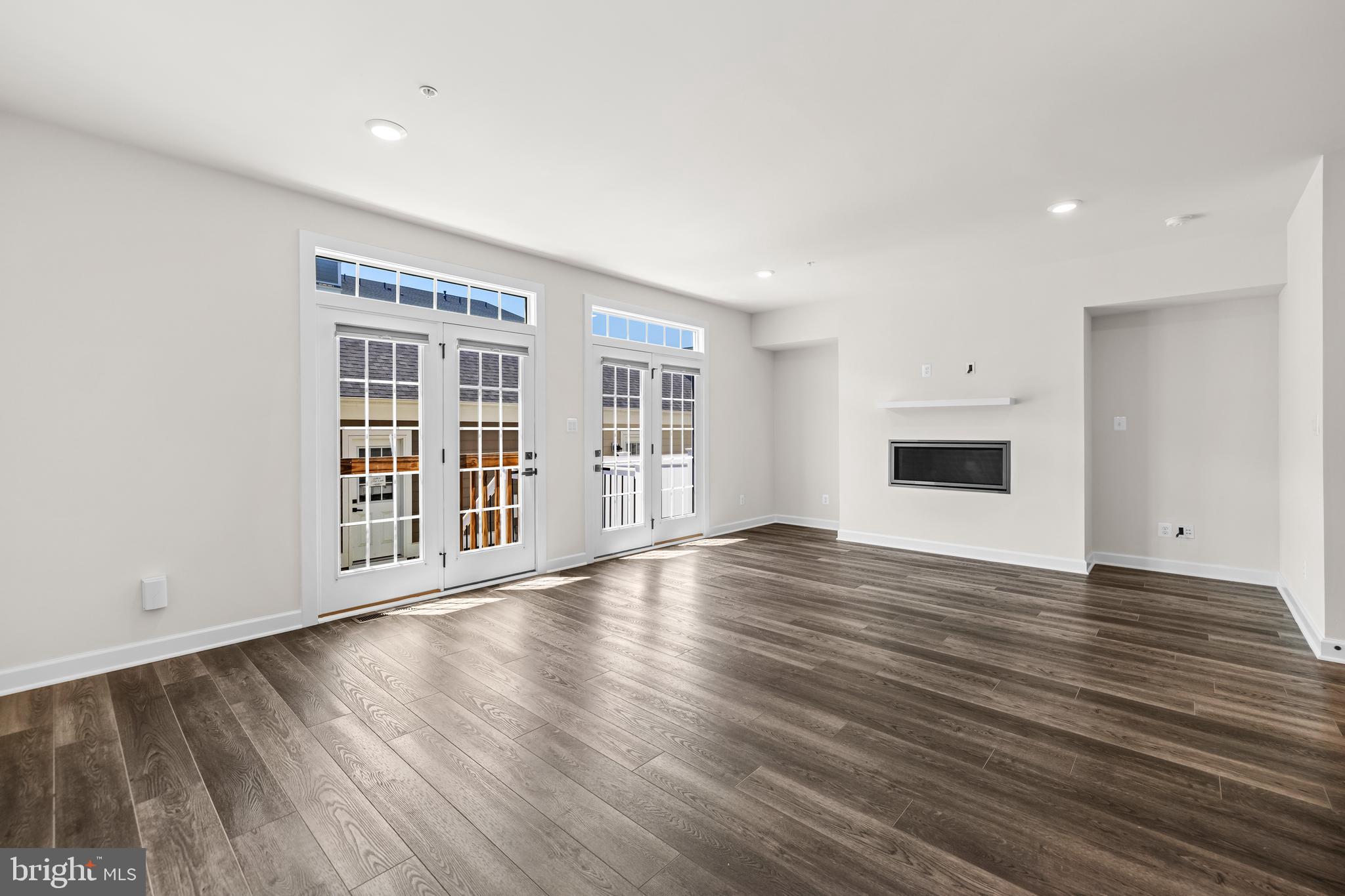 GREENLEIGH AT CROSSROADS - Residential Lease