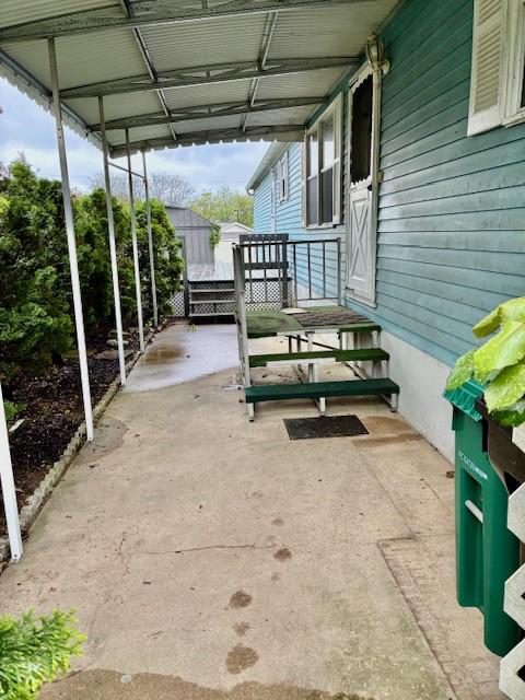 52 CAROL ANN DRIVE 52