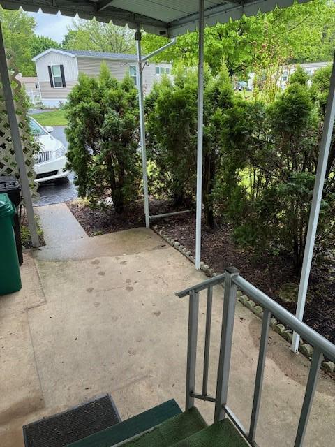 52 CAROL ANN DRIVE 52