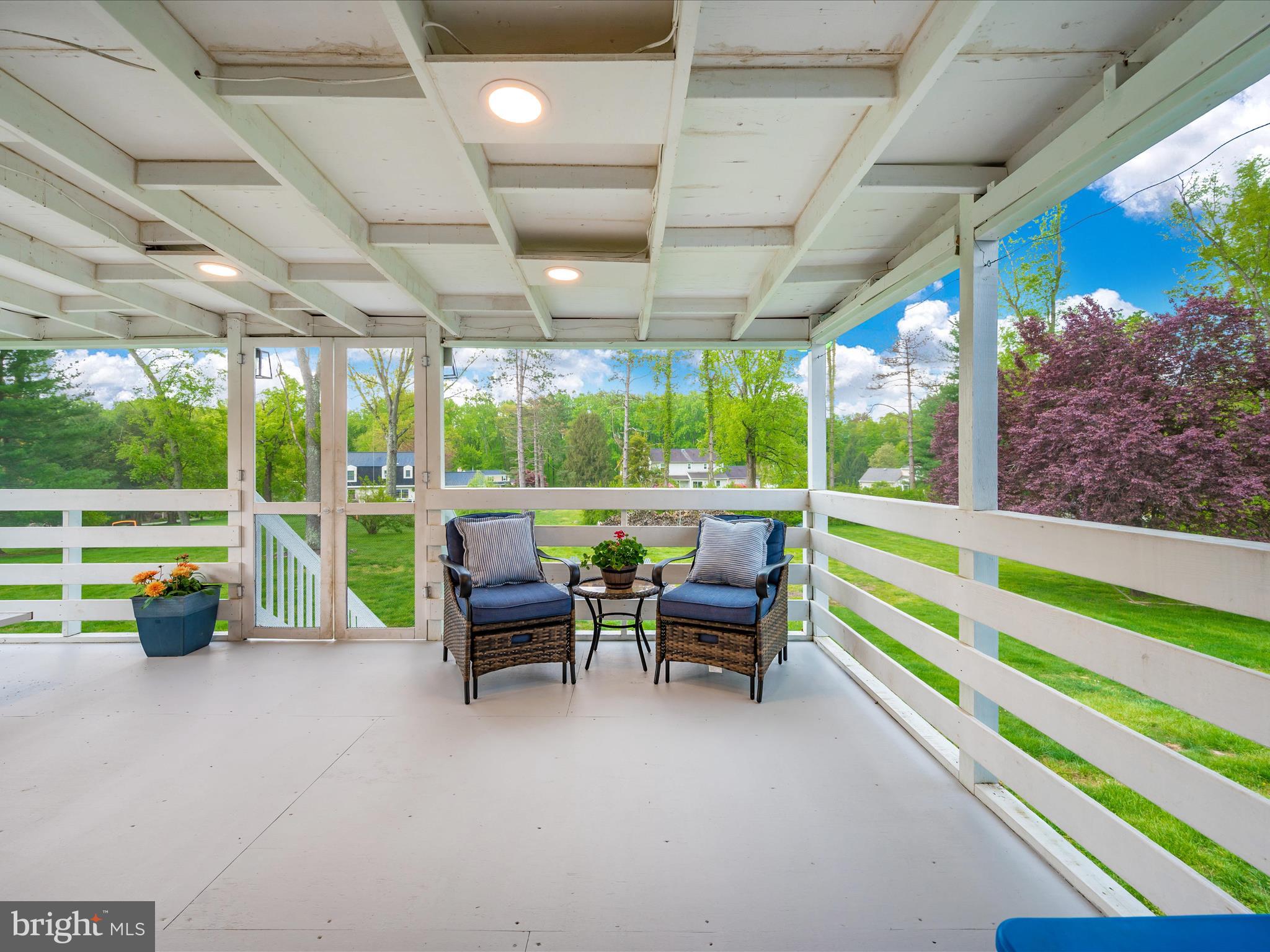 YORK MANOR - Residential