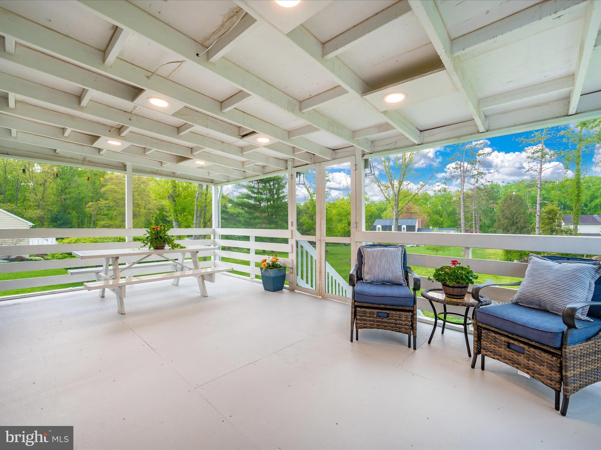 YORK MANOR - Residential