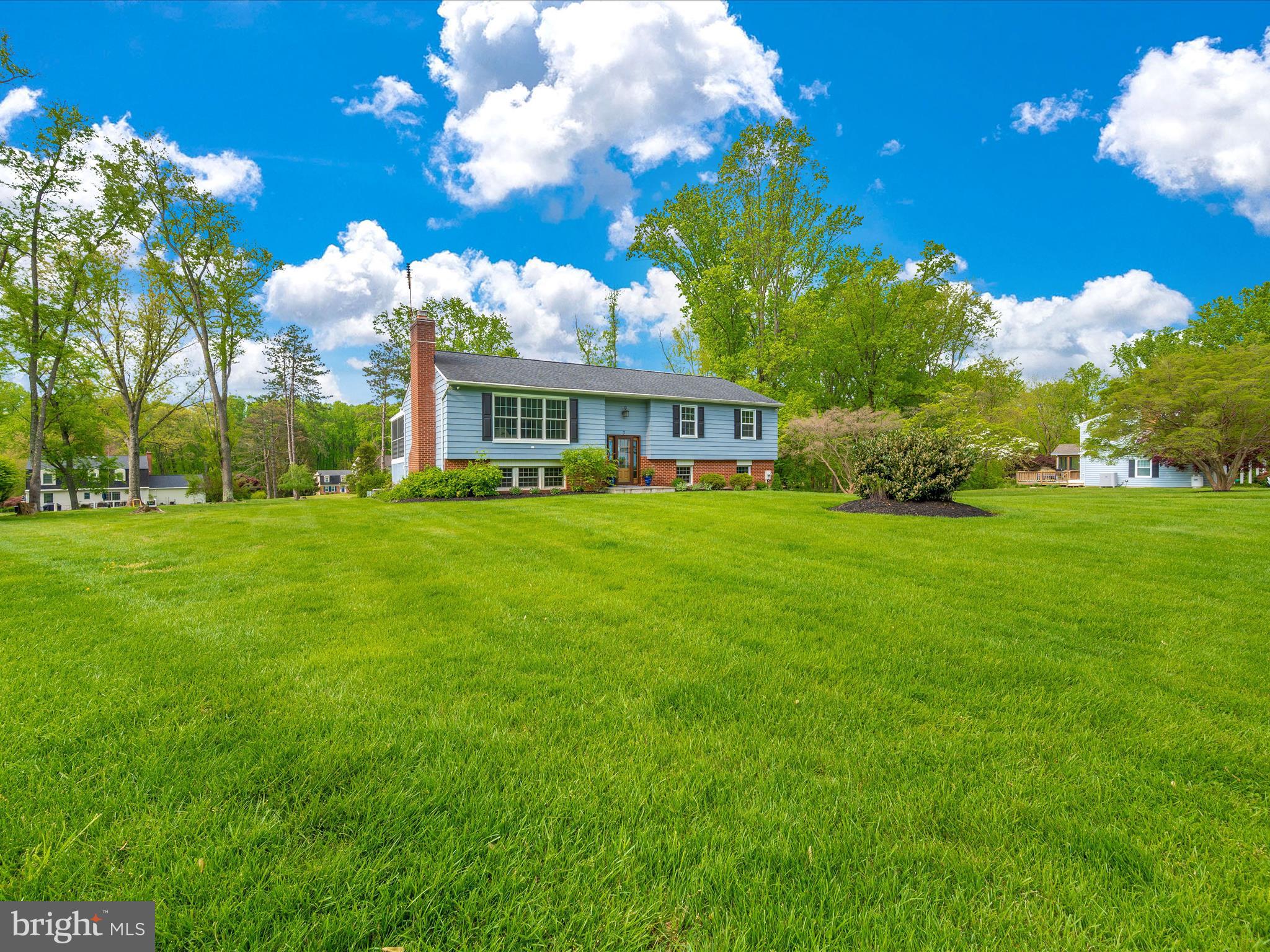 YORK MANOR - Residential