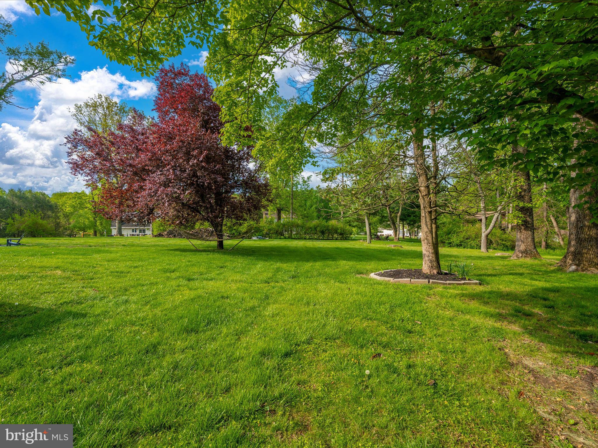 YORK MANOR - Residential