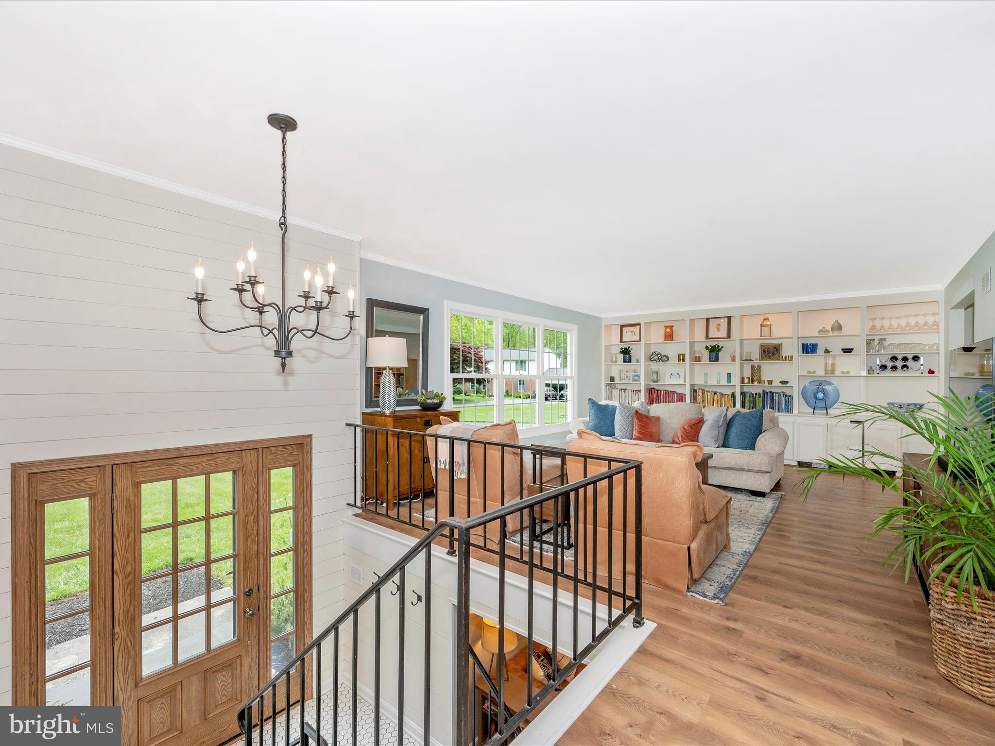 YORK MANOR - Residential