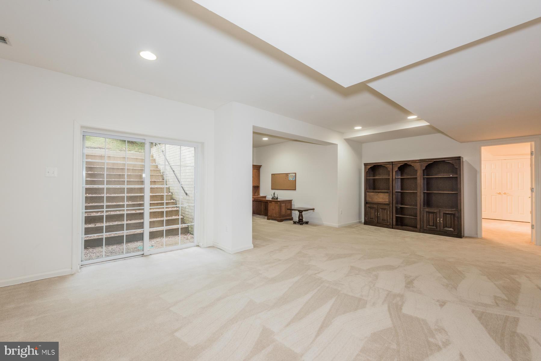 WORTHINGTON RESERVES - Residential