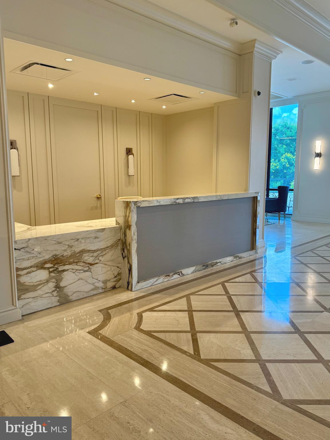 PROMENADE TOWERS - Residential Lease