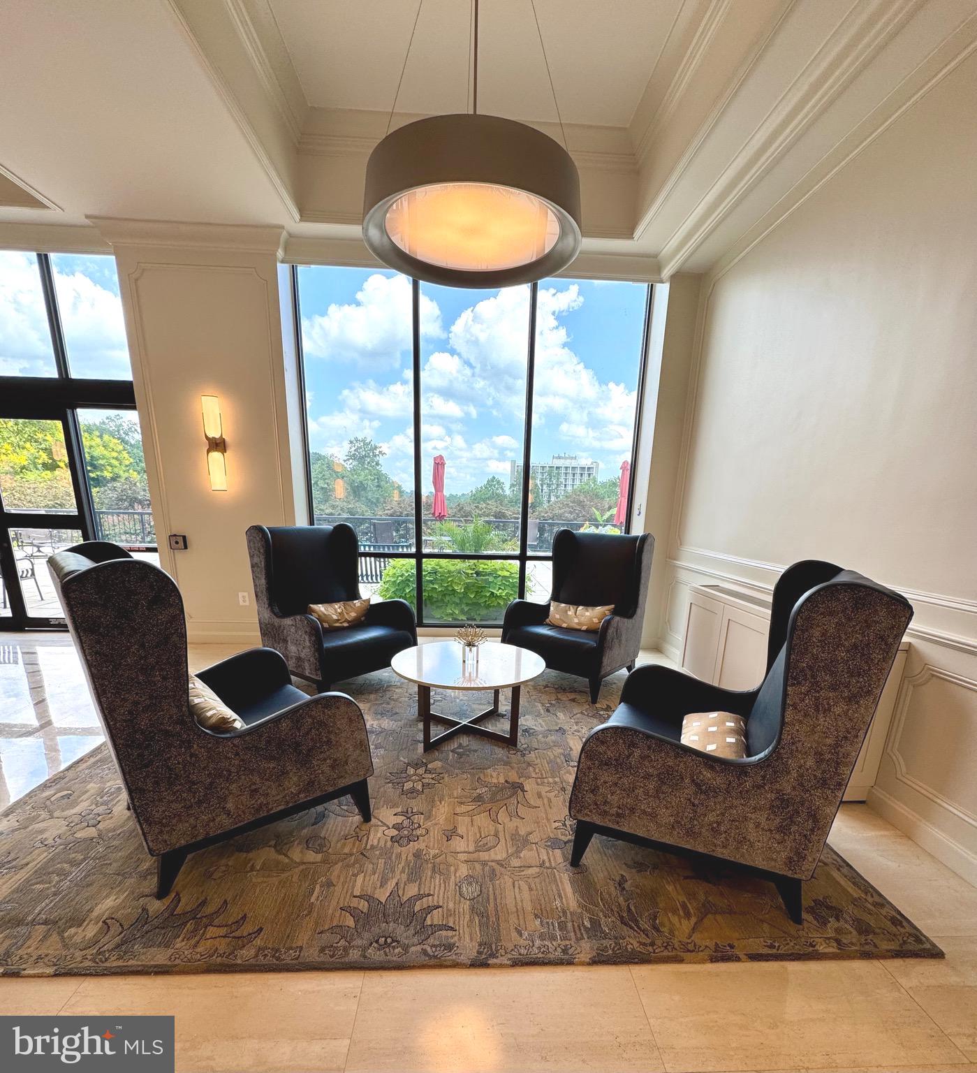 PROMENADE TOWERS - Residential Lease