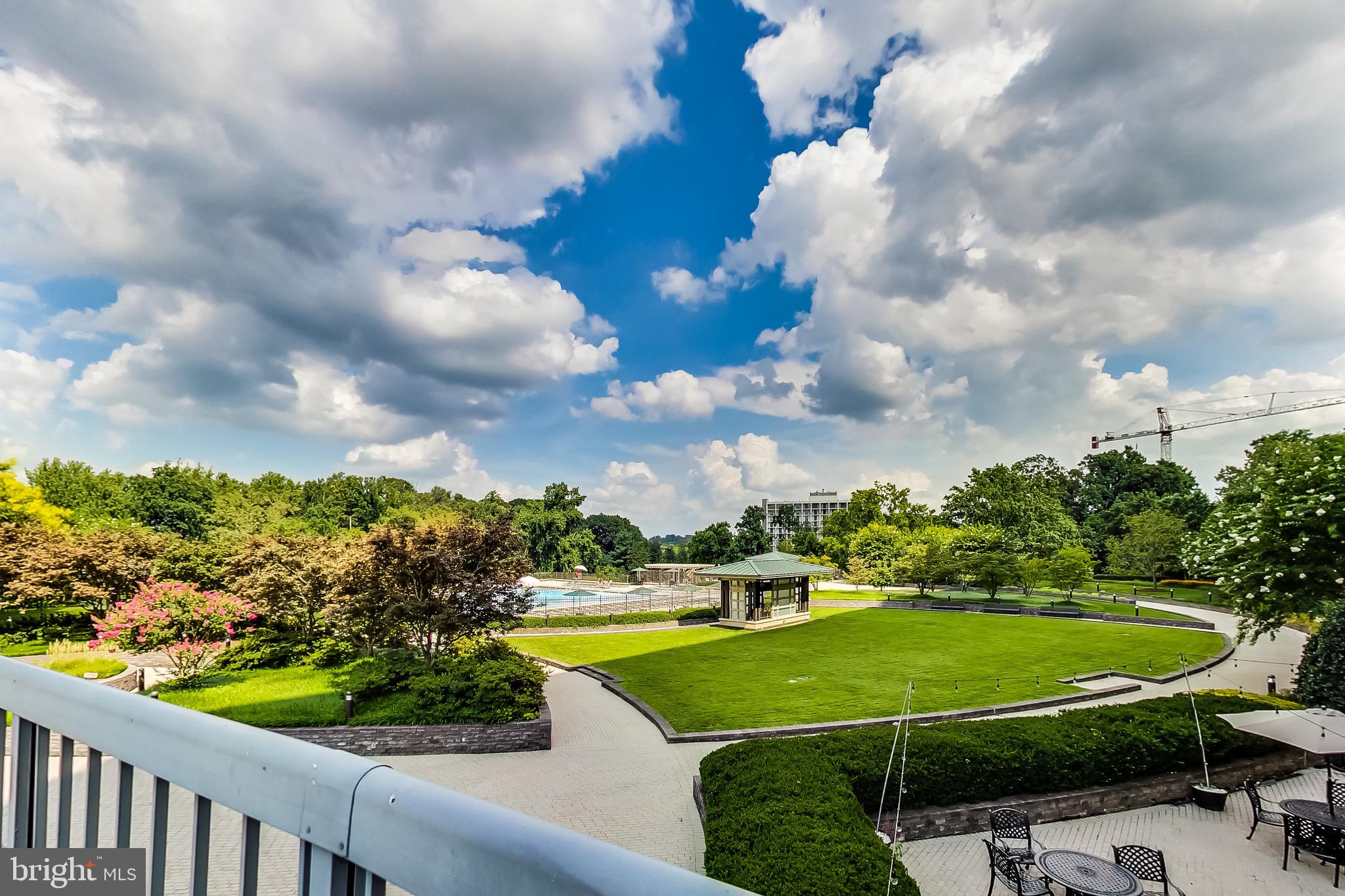 PROMENADE TOWERS - Residential Lease